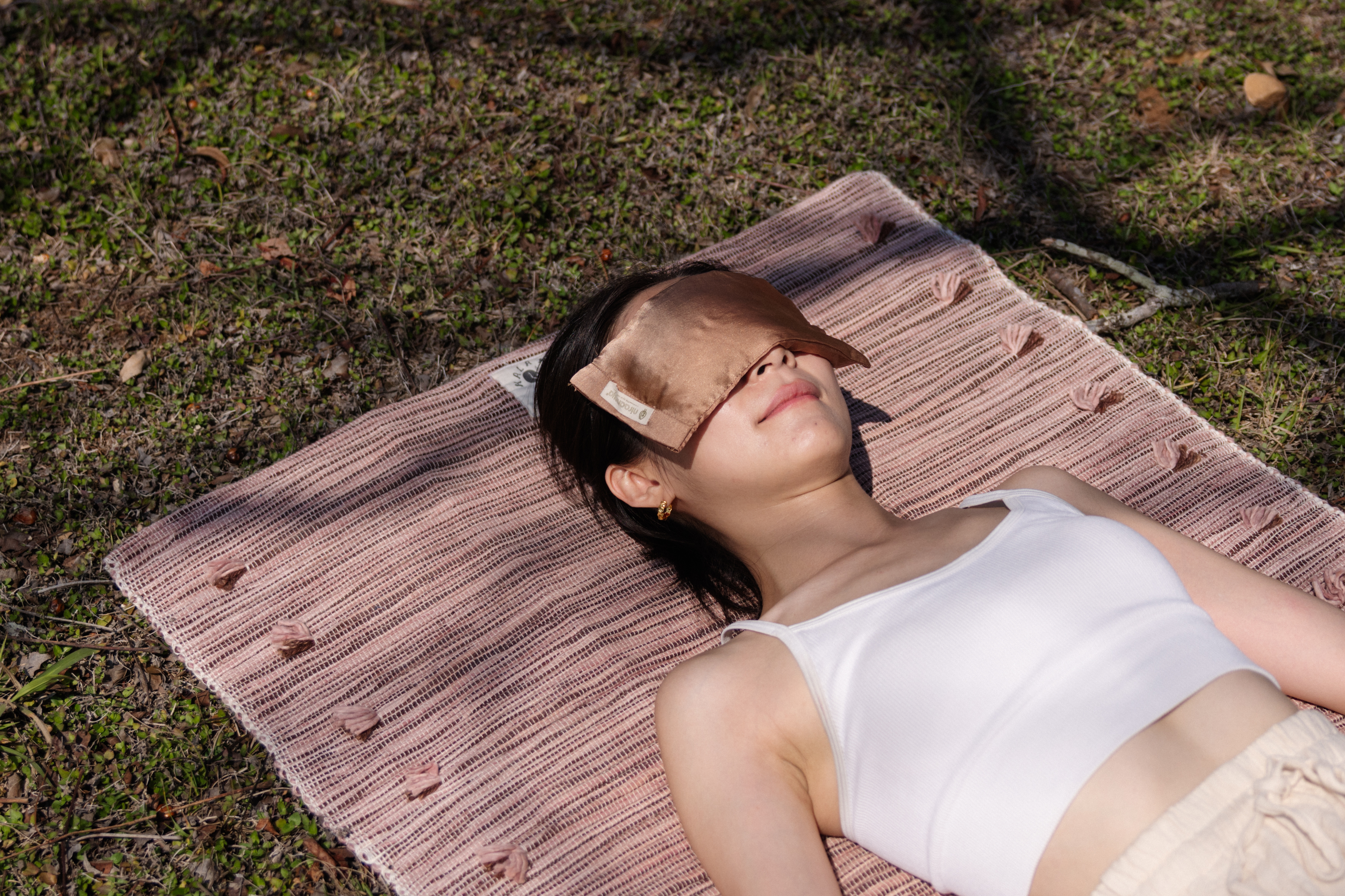 【YOGA】印度聖羅勒種子蠶絲眼枕_藍/黃/粉/紅