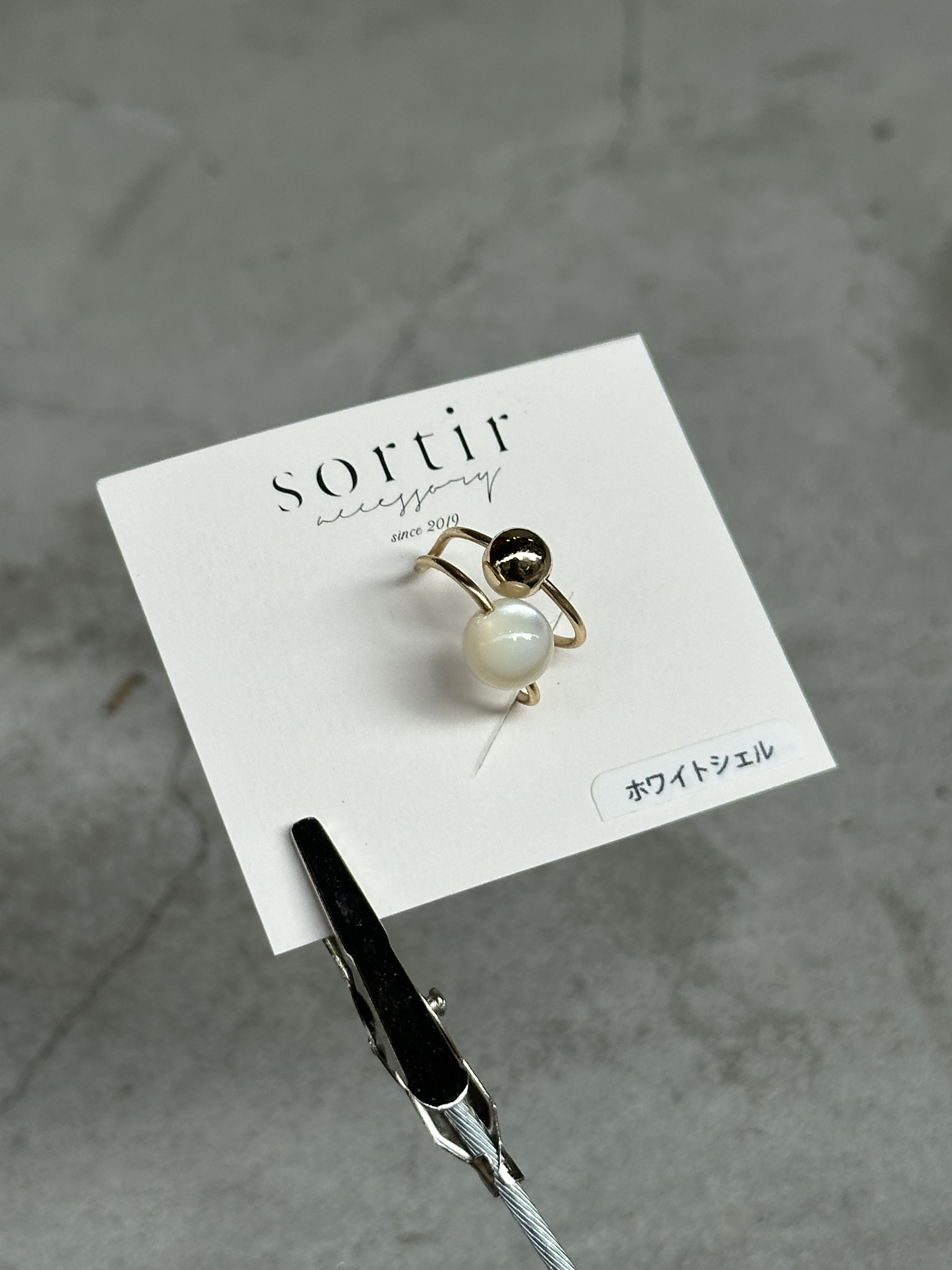 [sortir] 金色x白蝶珍珠耳骨夾 | NO.143