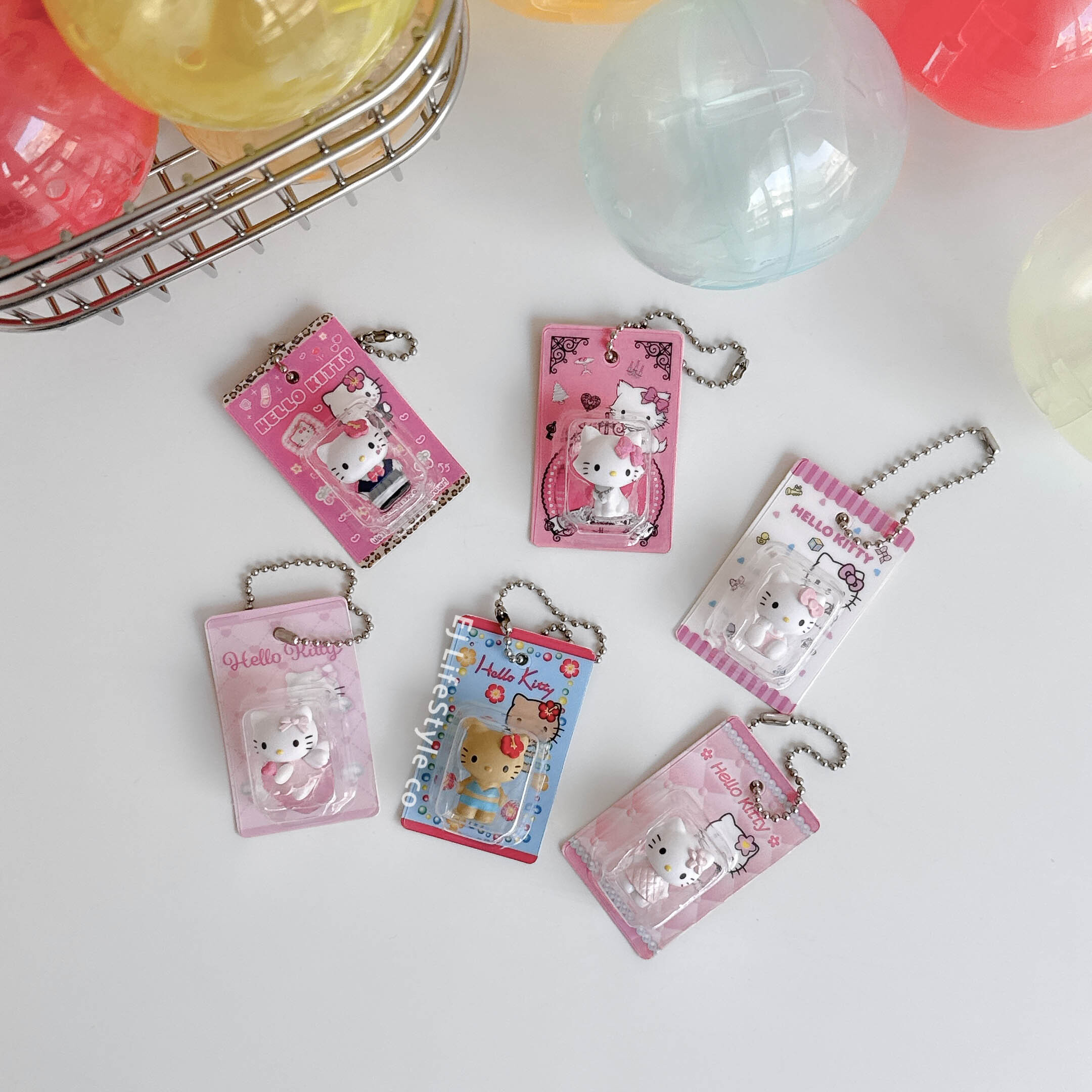 🇯🇵 HELLO KITTY X BANDAI 三麗鷗家族 SANRIO 微縮模型 扭蛋 吊飾 / 現貨