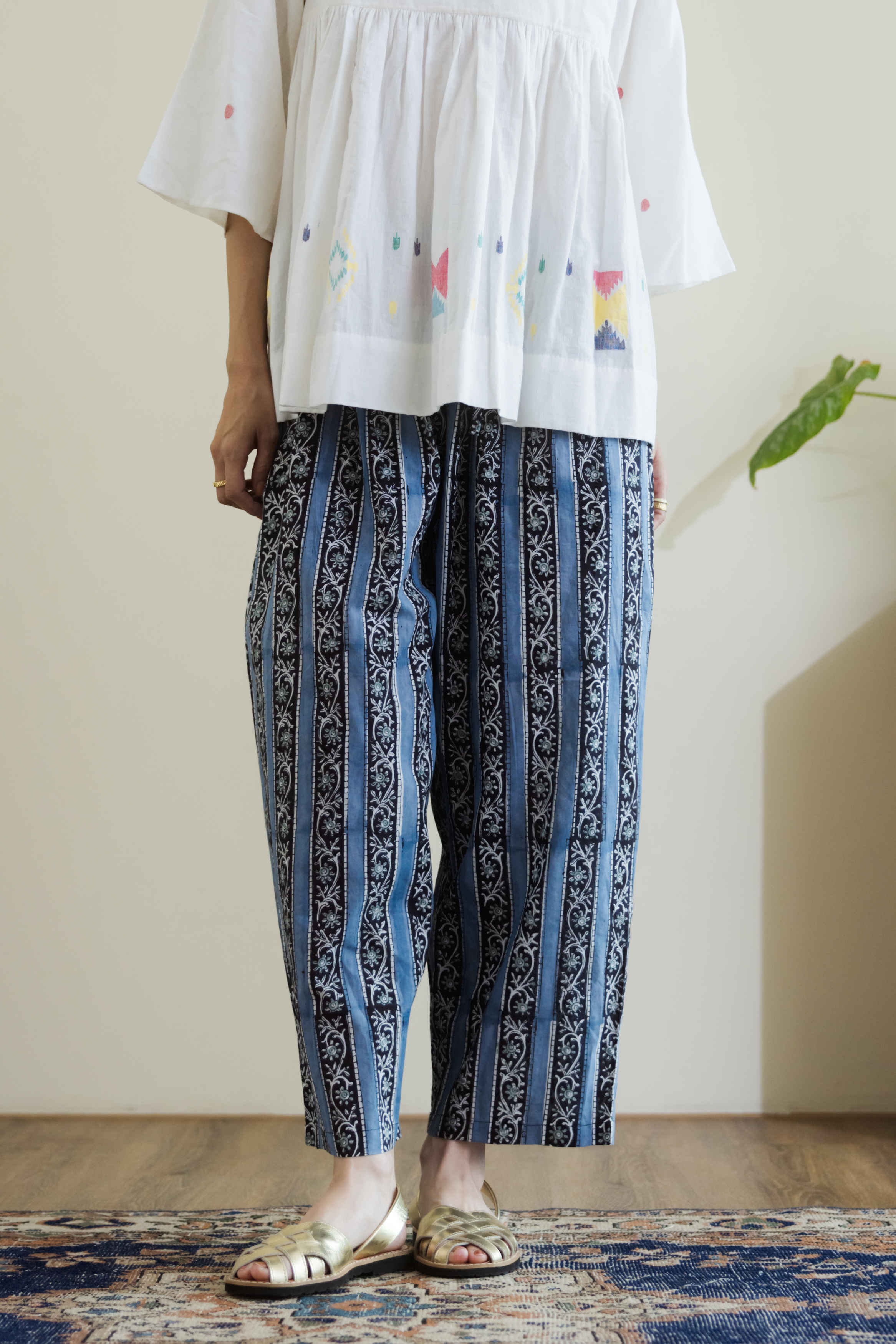 木刻印錐形寬褲_直條圖騰