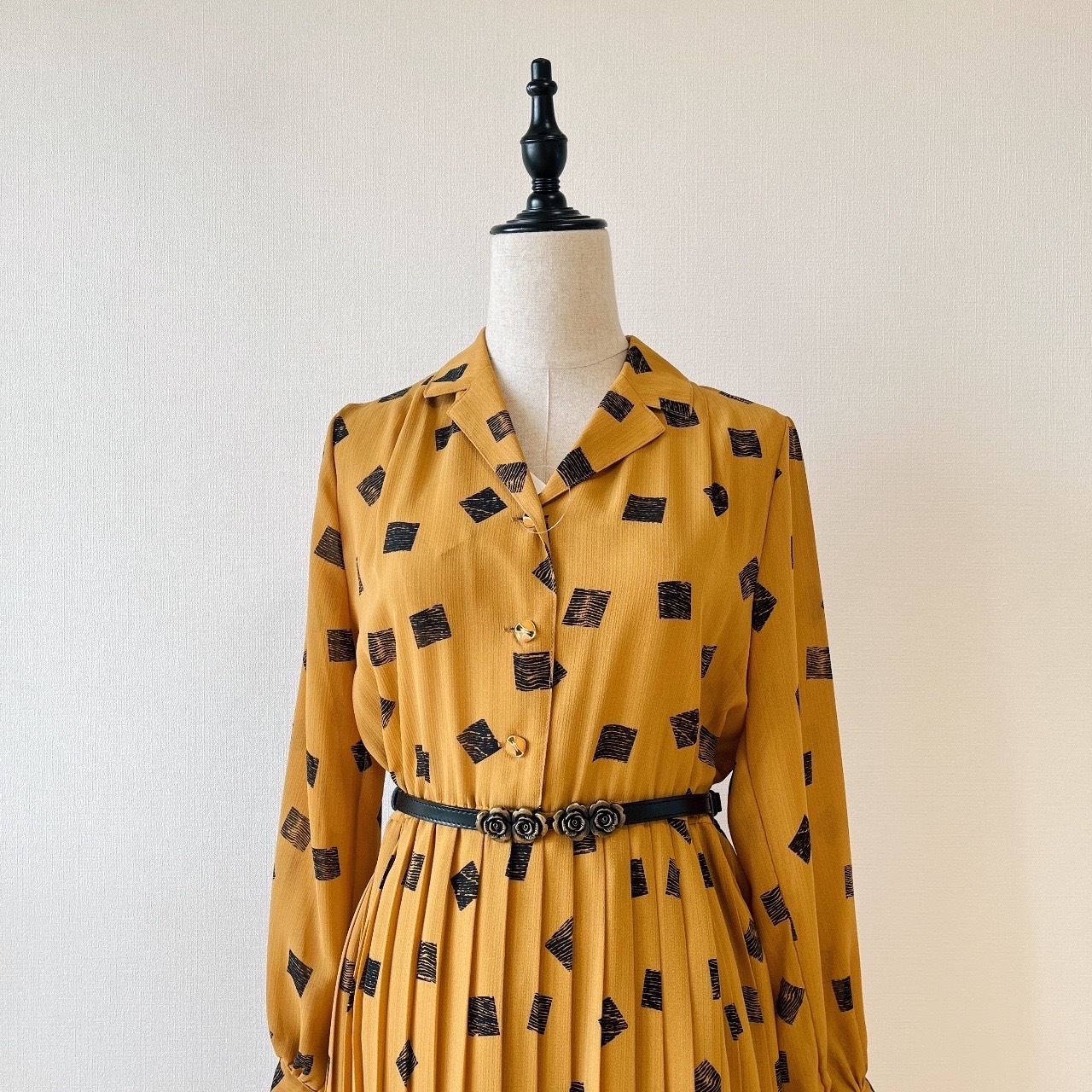 日本製薑黃色斑馬紋格子長袖連身裙