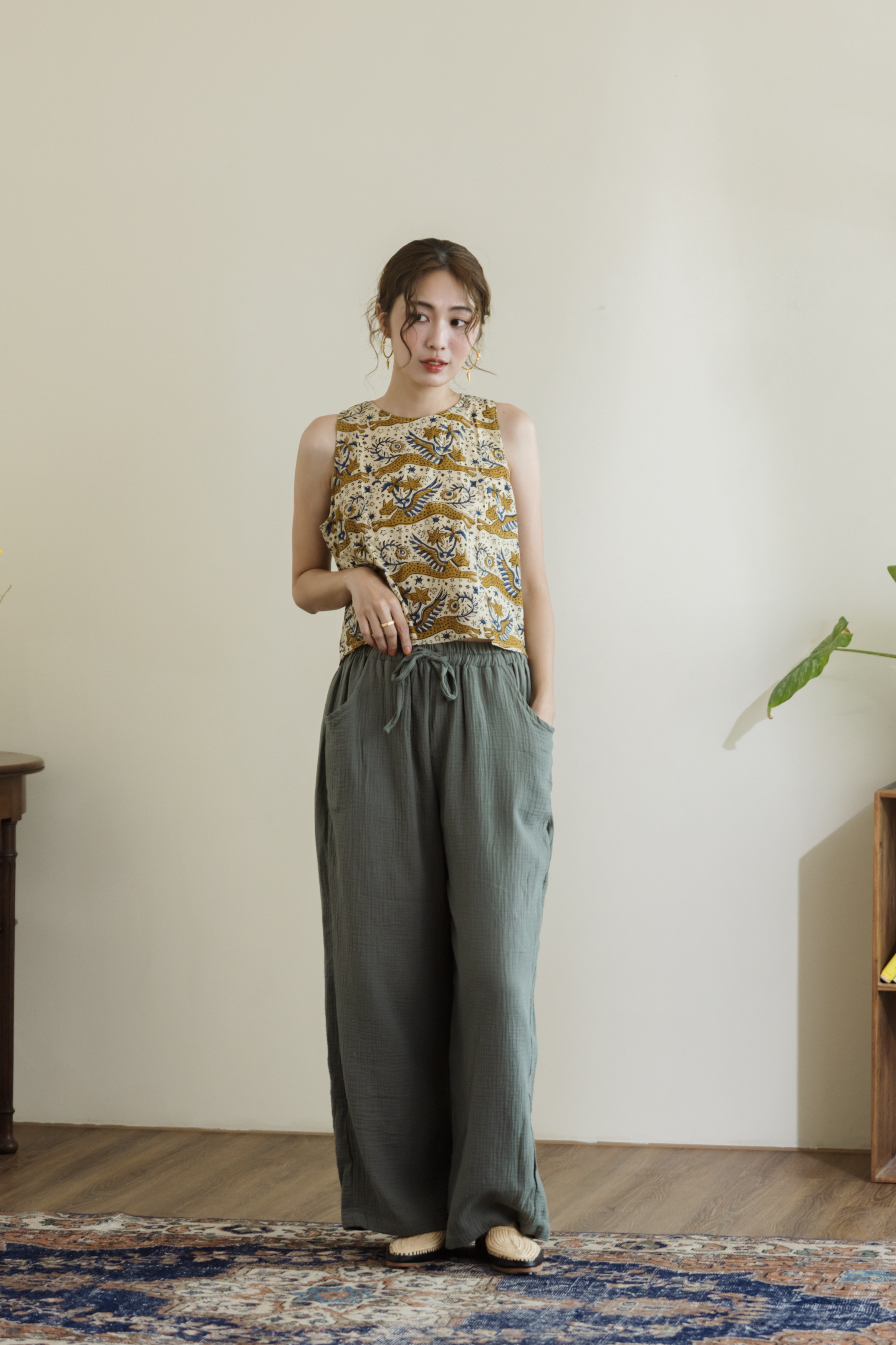 清邁純棉寬褲-灰綠