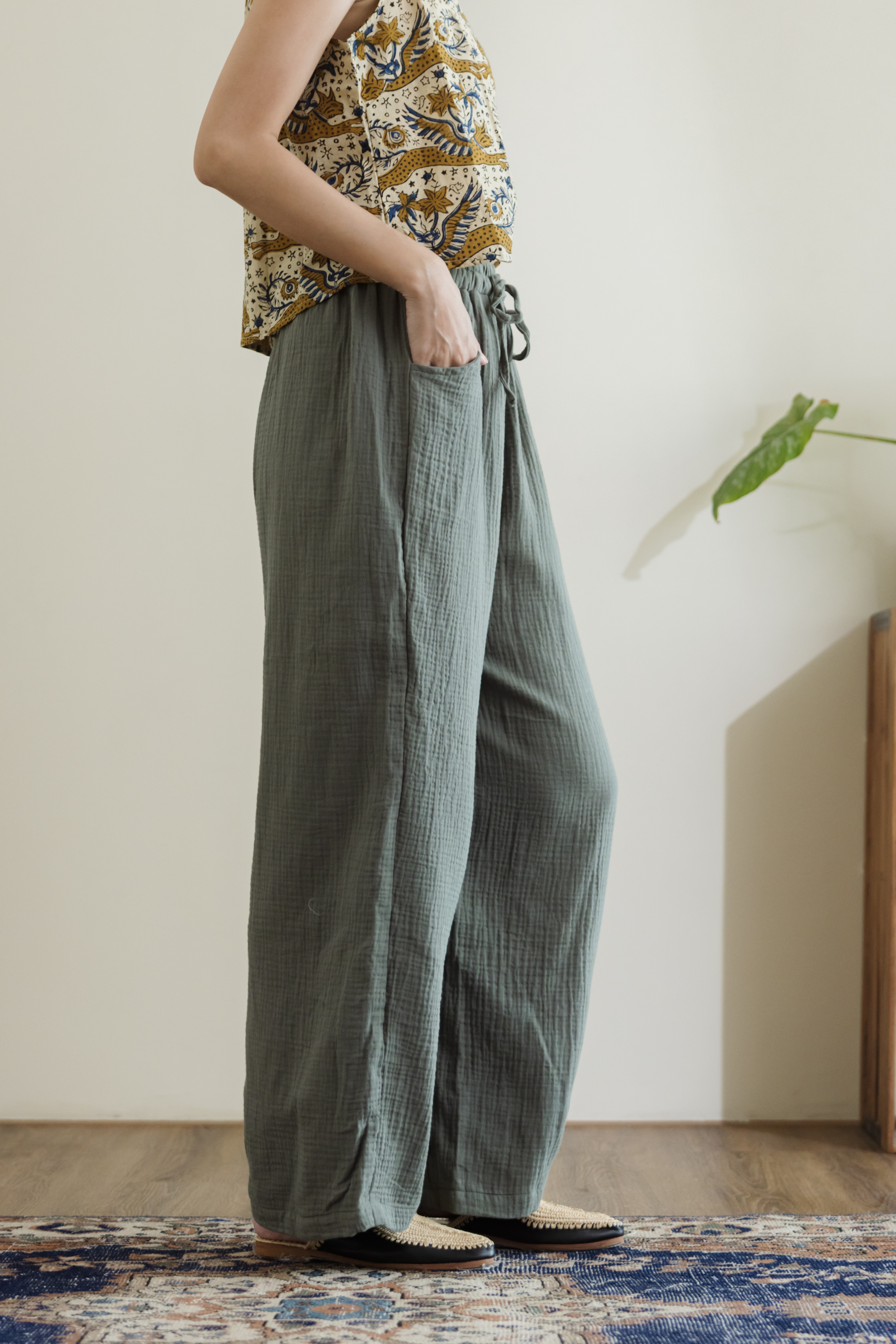 清邁純棉寬褲-灰綠