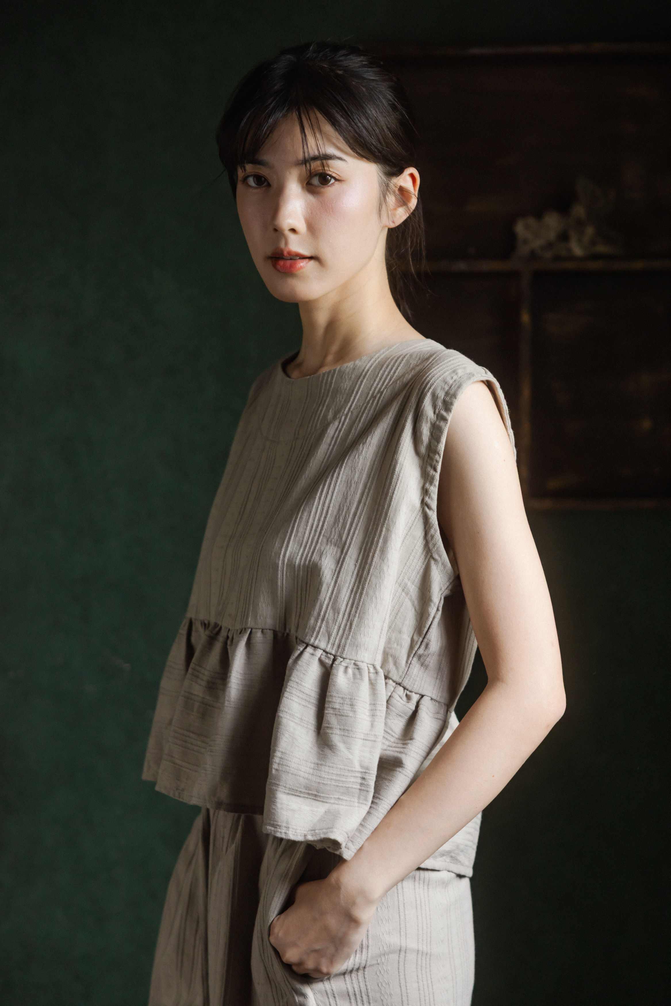 無袖下擺設計背心/寬褲_奶茶