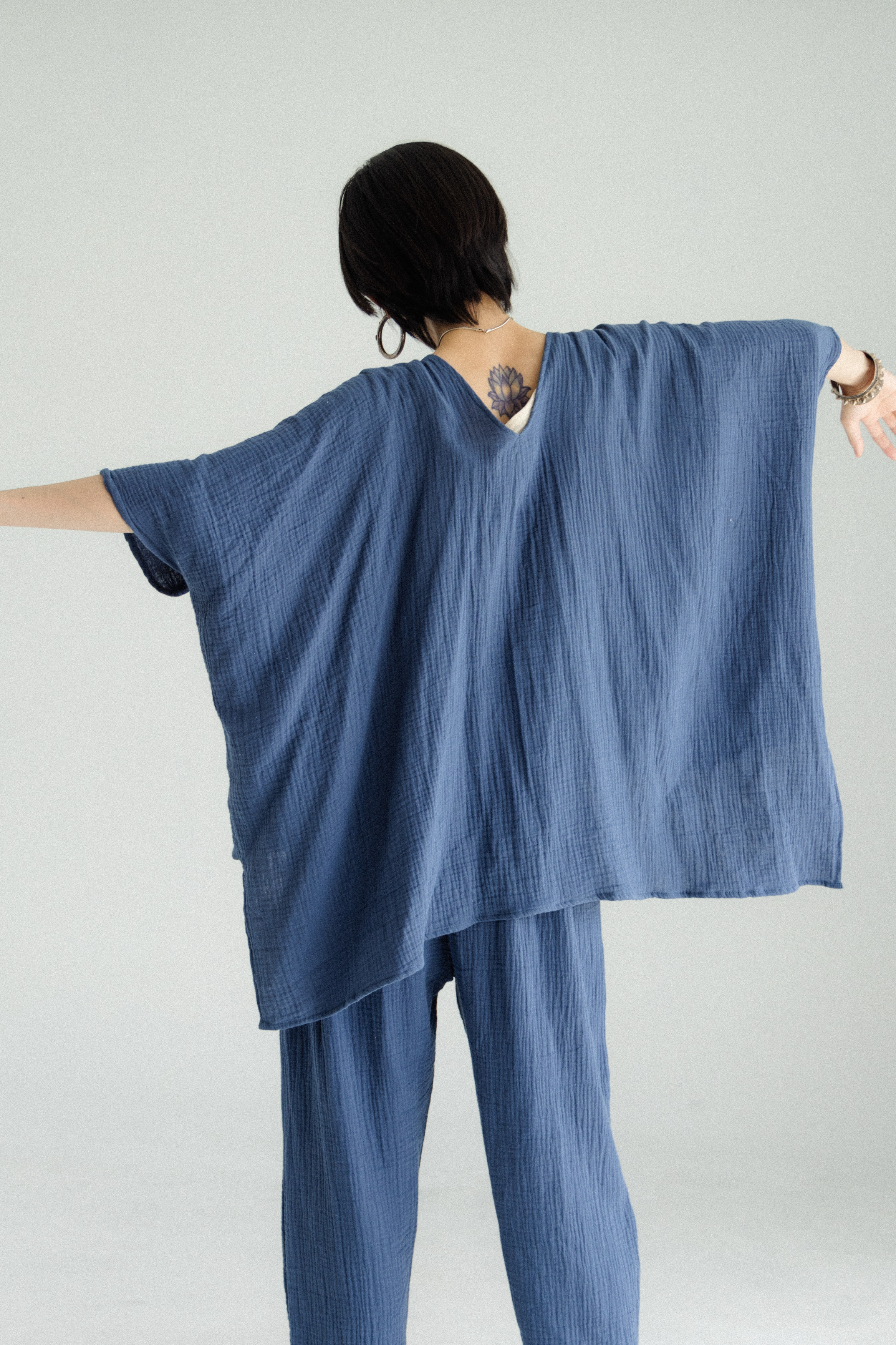 前後V三綁帶罩衫_藍