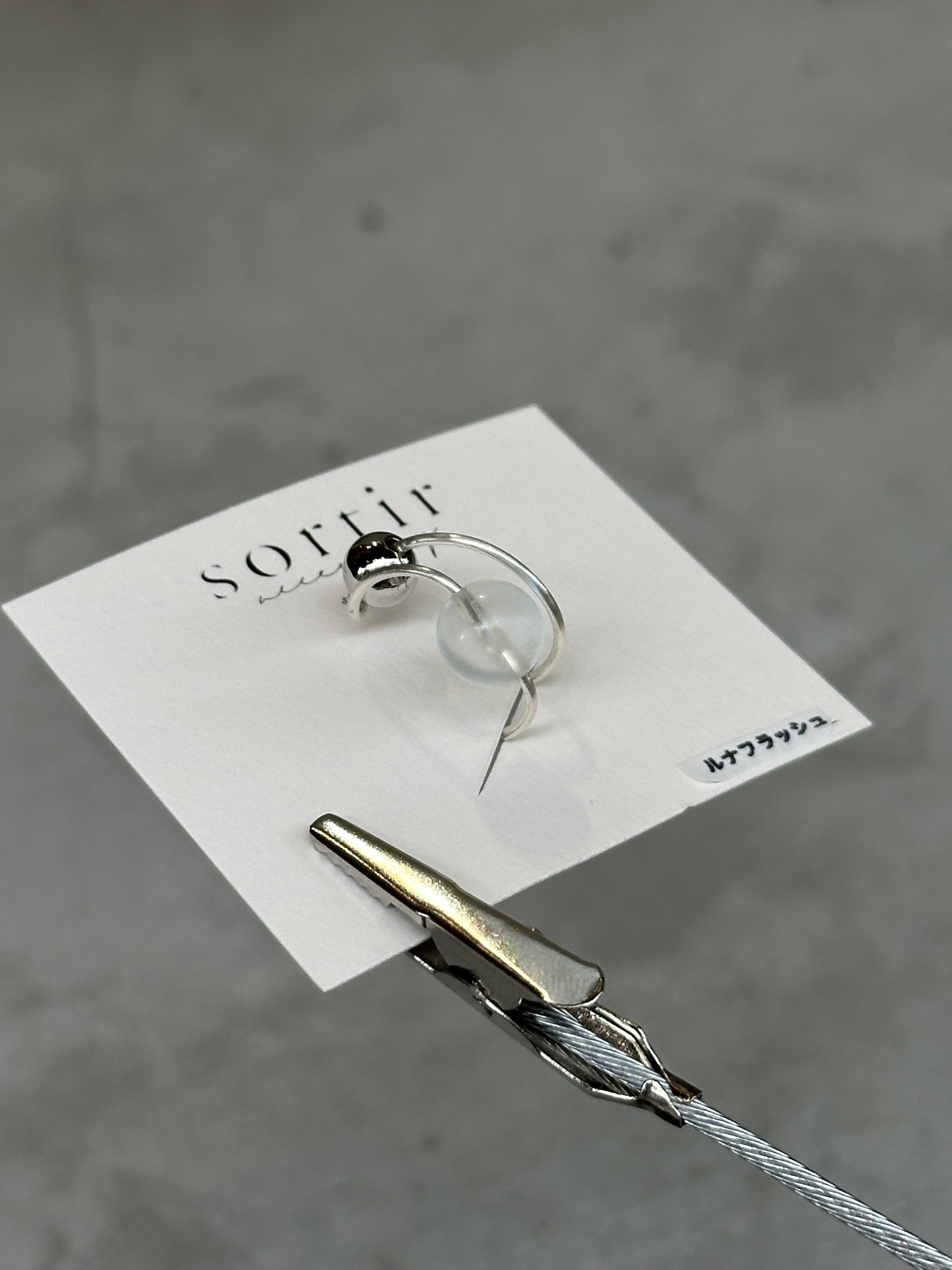 [sortir] 銀色x月光石耳骨夾 | NO.160