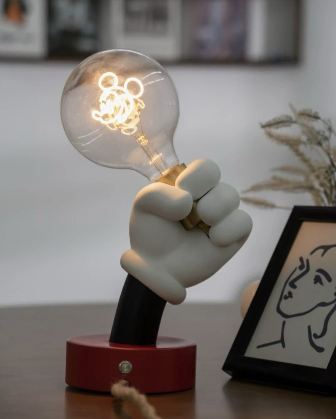 <正版授權>Disney x Fantax Sunday Home 米奇手握小夜燈 手燈 可無線使用