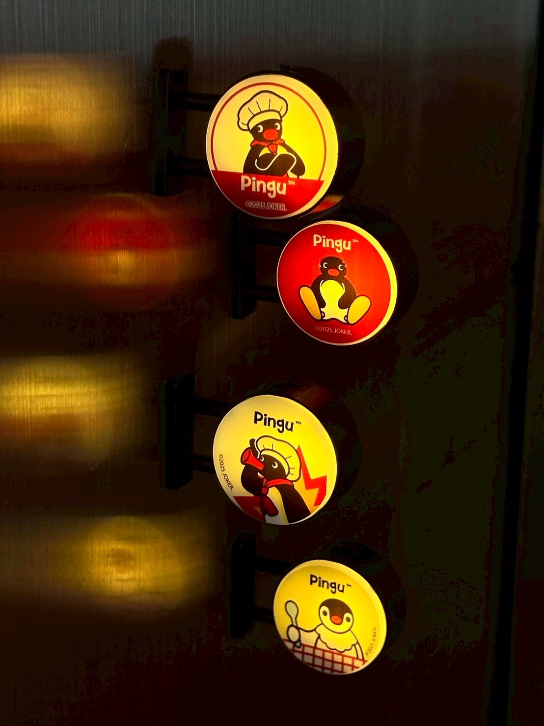 PINGU 快閃店限定 發光招牌 冰箱貼