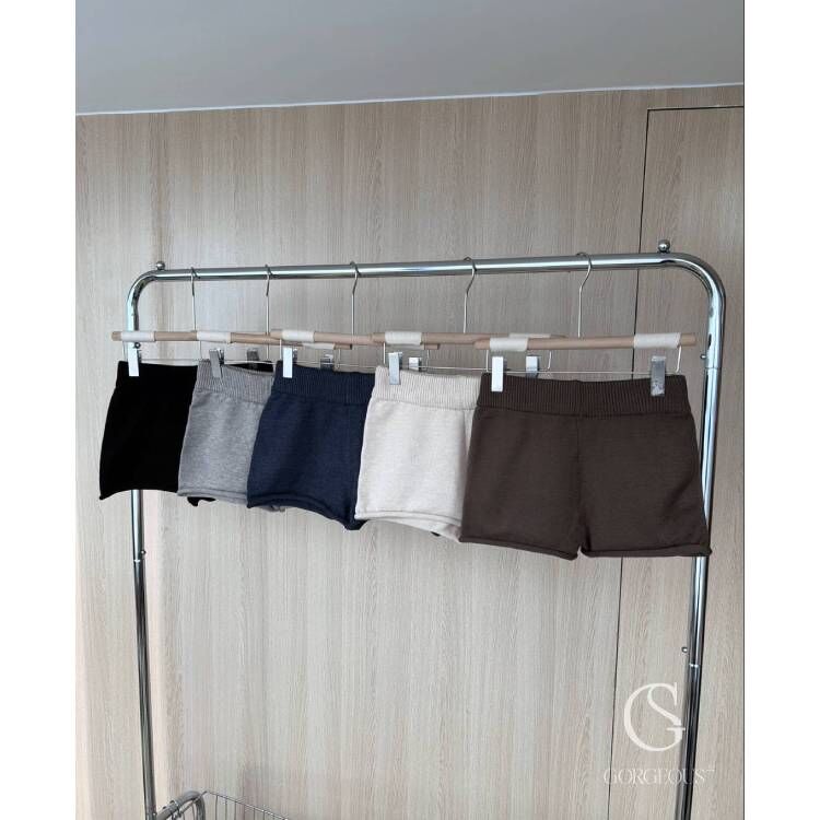 H41「誰穿誰愛捲邊厚磅短褲」