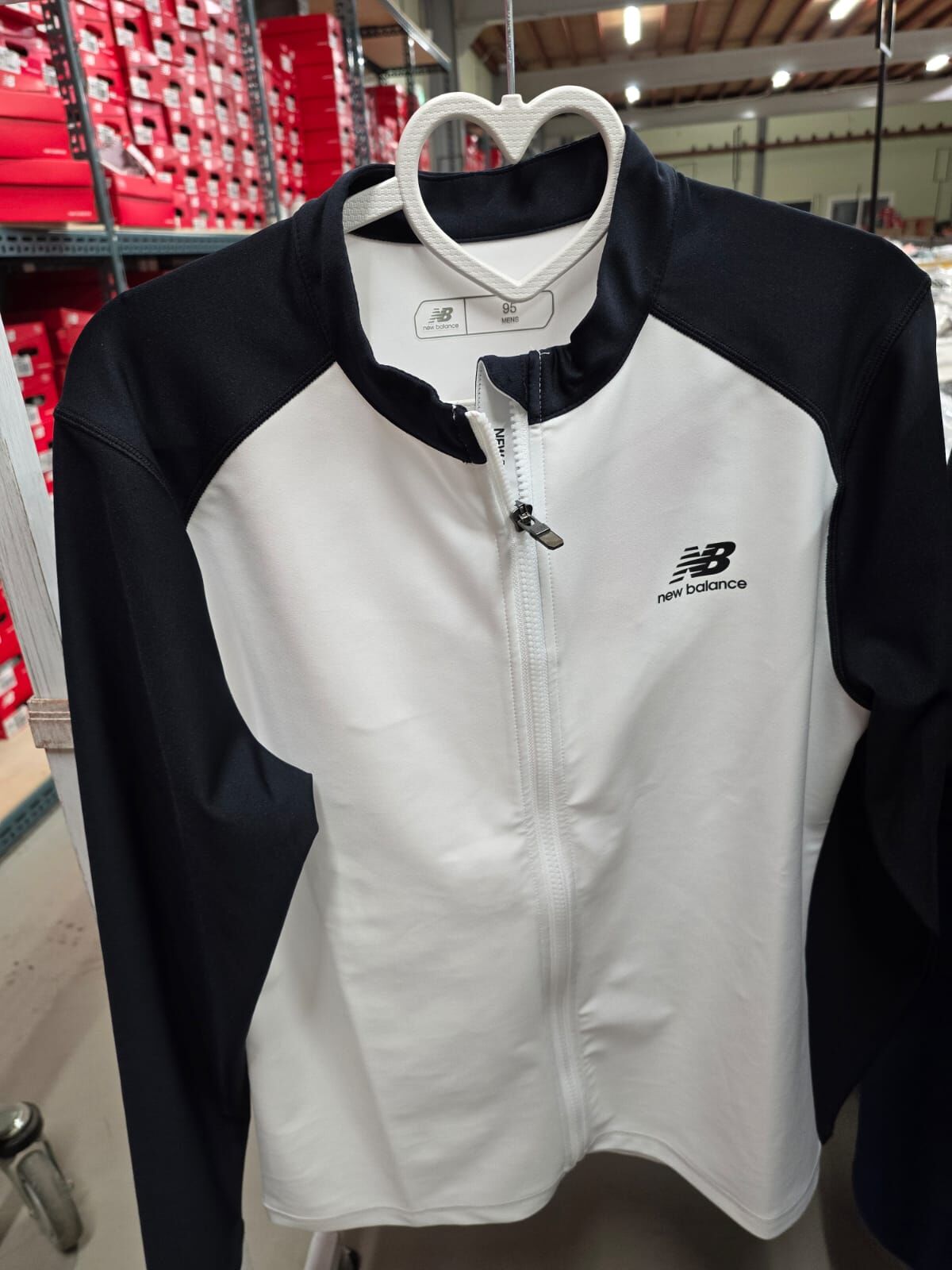 【直播】New Balance LL1011996 外套