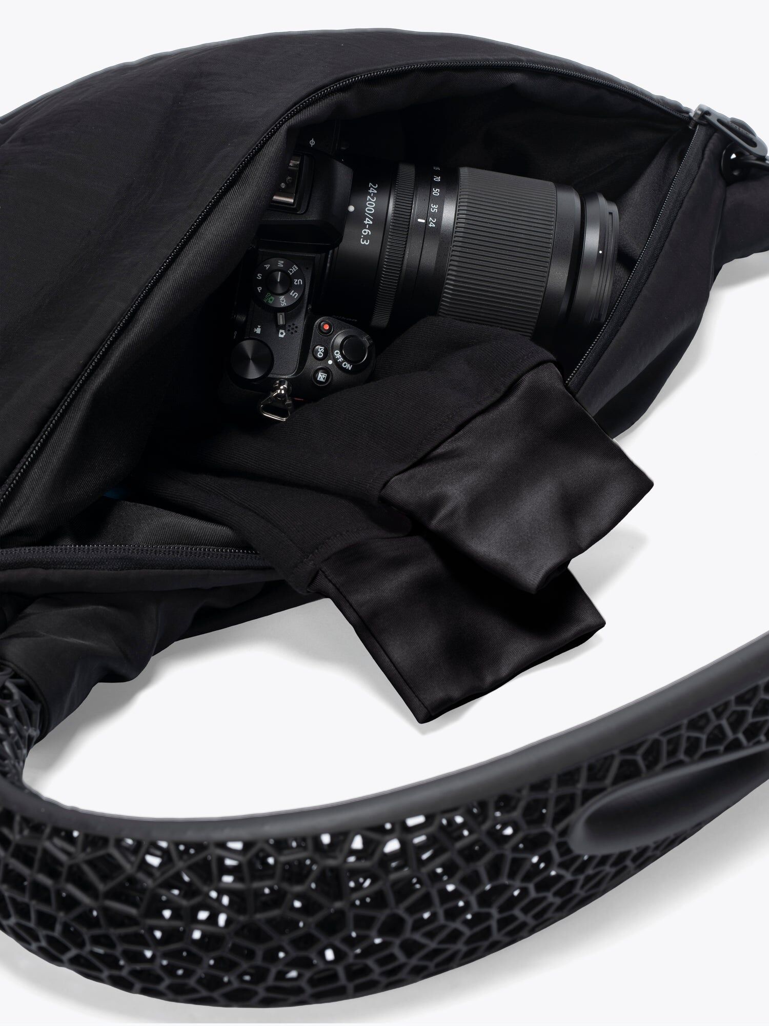 côte&ciel X ALIVEFORM - NEBULA Sling Bag No.29224
