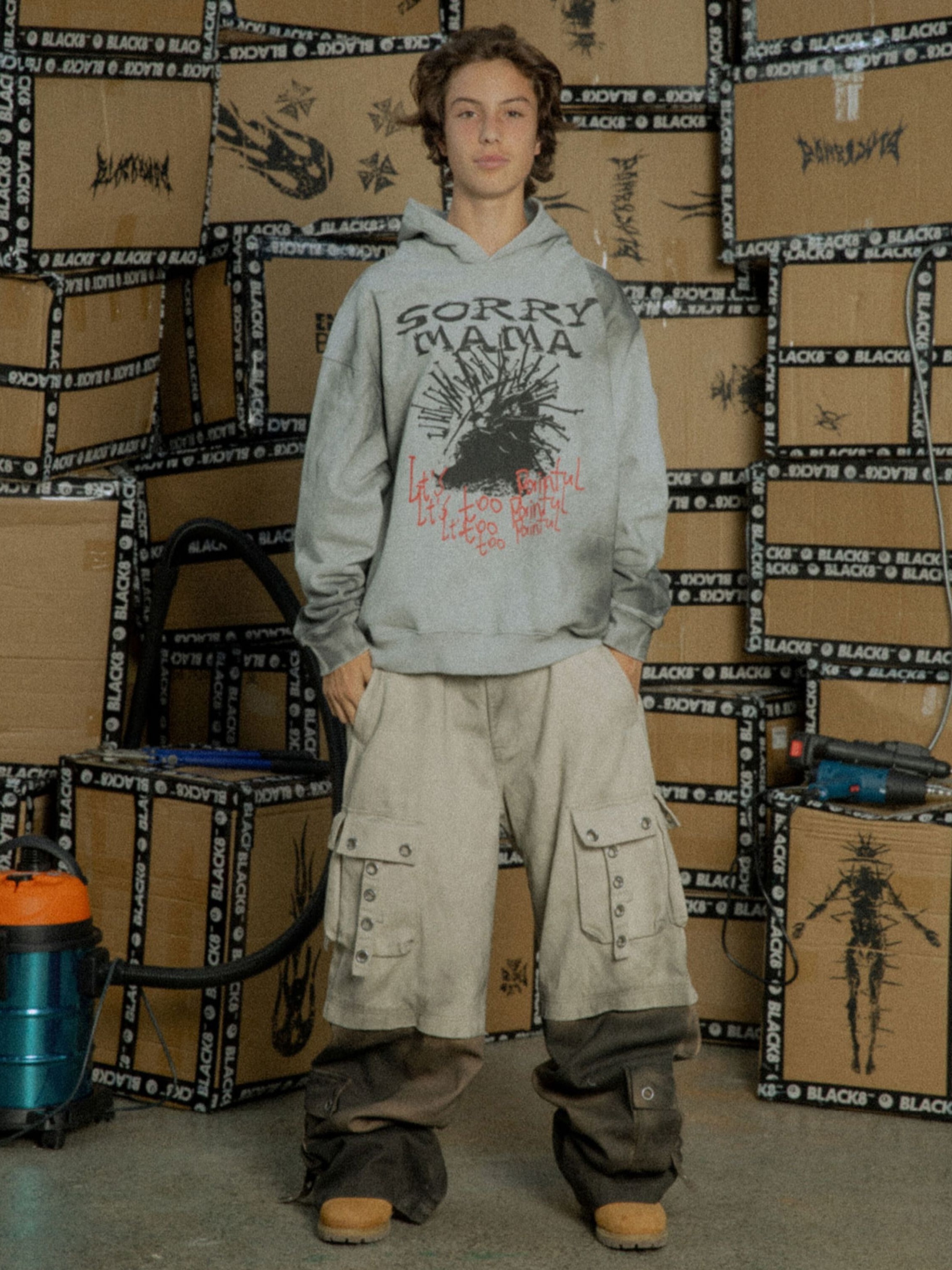 BLACK8MOB “sorrymama”印花 做舊髒染 帽T