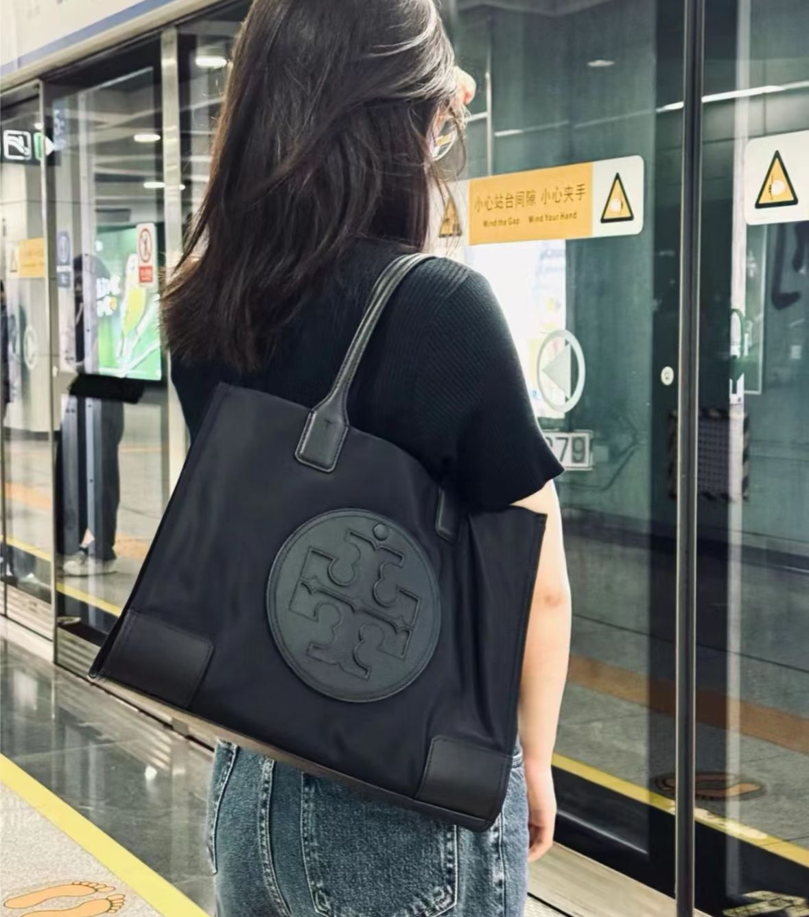 【預購】Q101121 Tory Burch黑色托特包