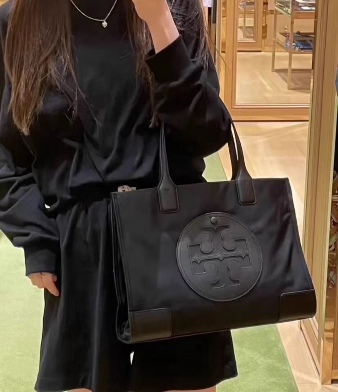 【預購】Q101121 Tory Burch黑色托特包