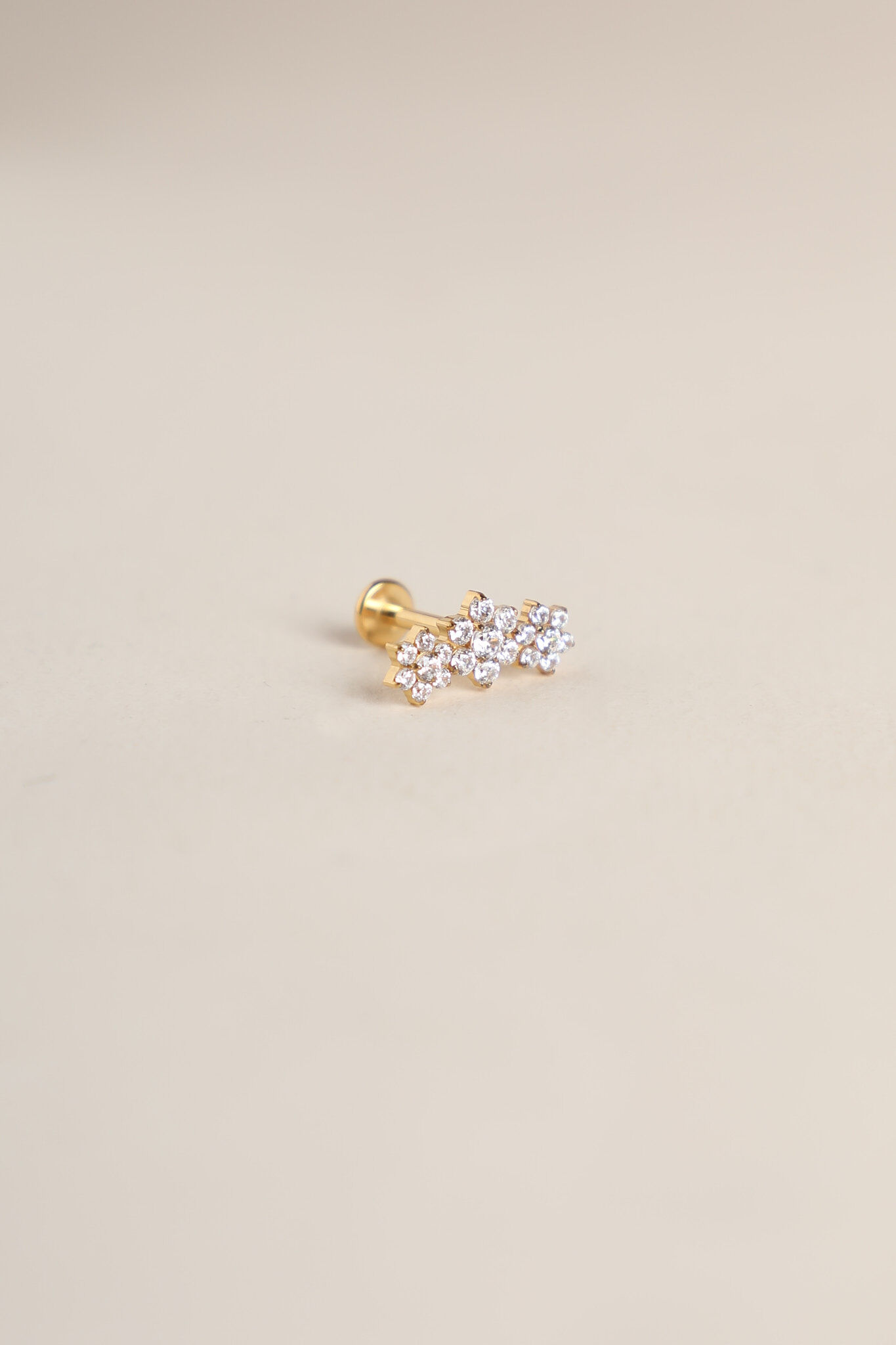 **Waekura Piercing Solea (WA83)