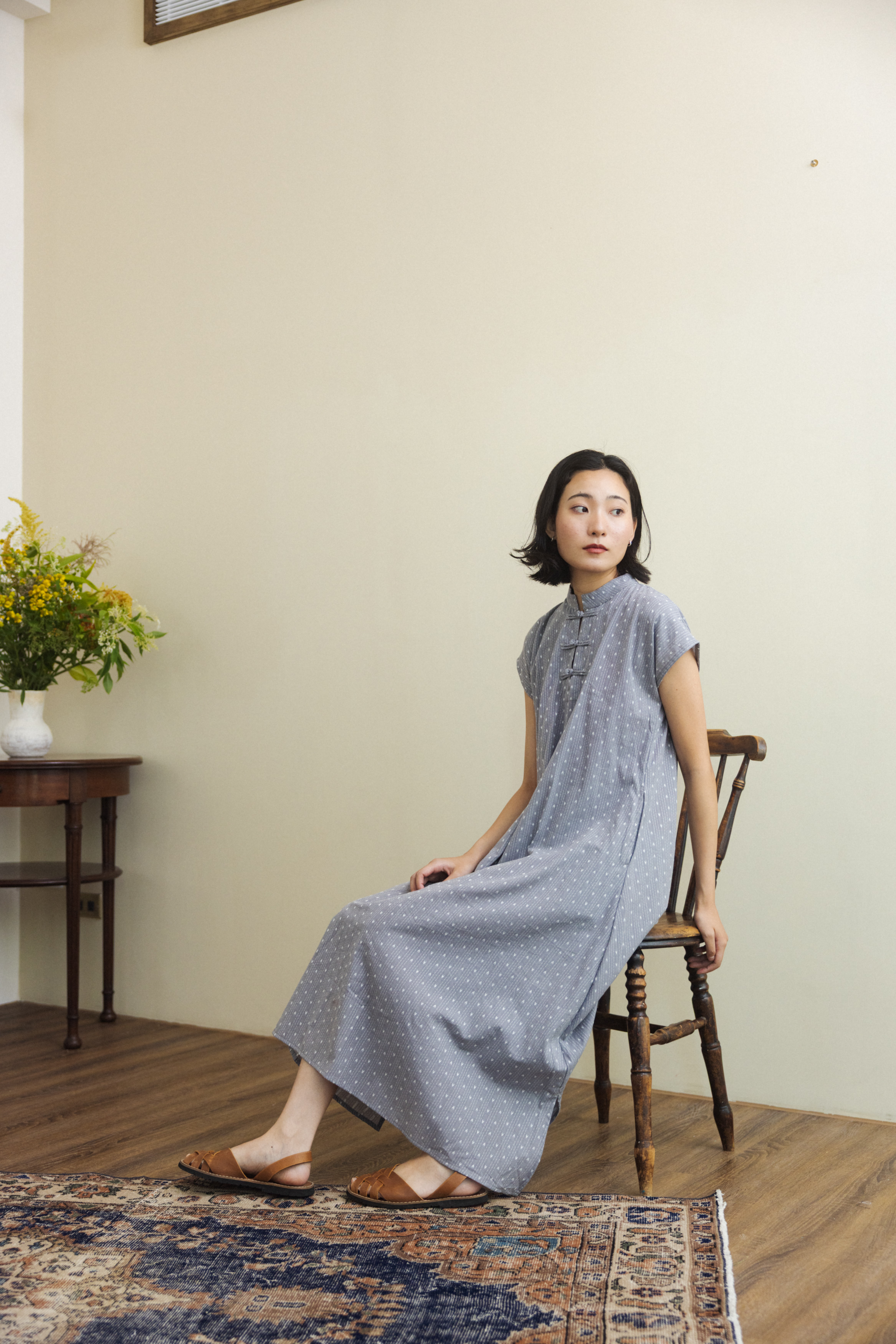 旗袍領手織布短袖洋裝_灰