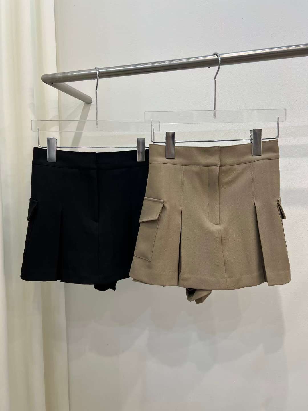 寬衩側口袋褲裙