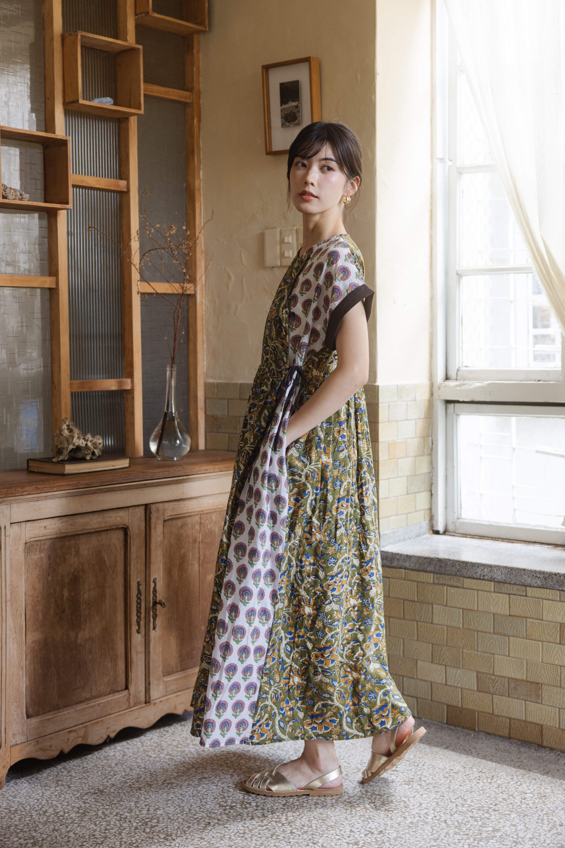 圓領開襟兩穿罩衫洋裝_綠X白