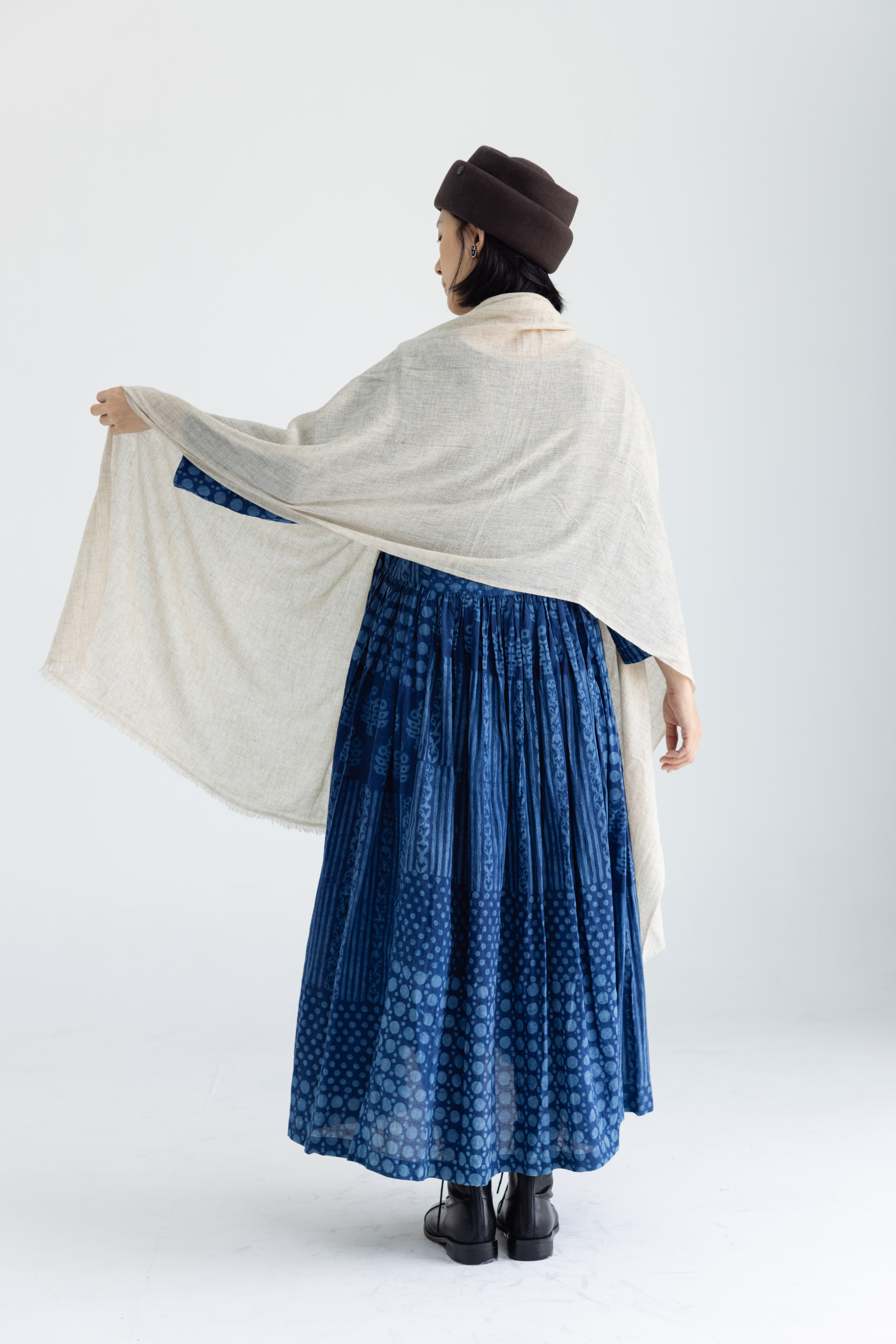 印度羊絨圍巾披肩_淺米