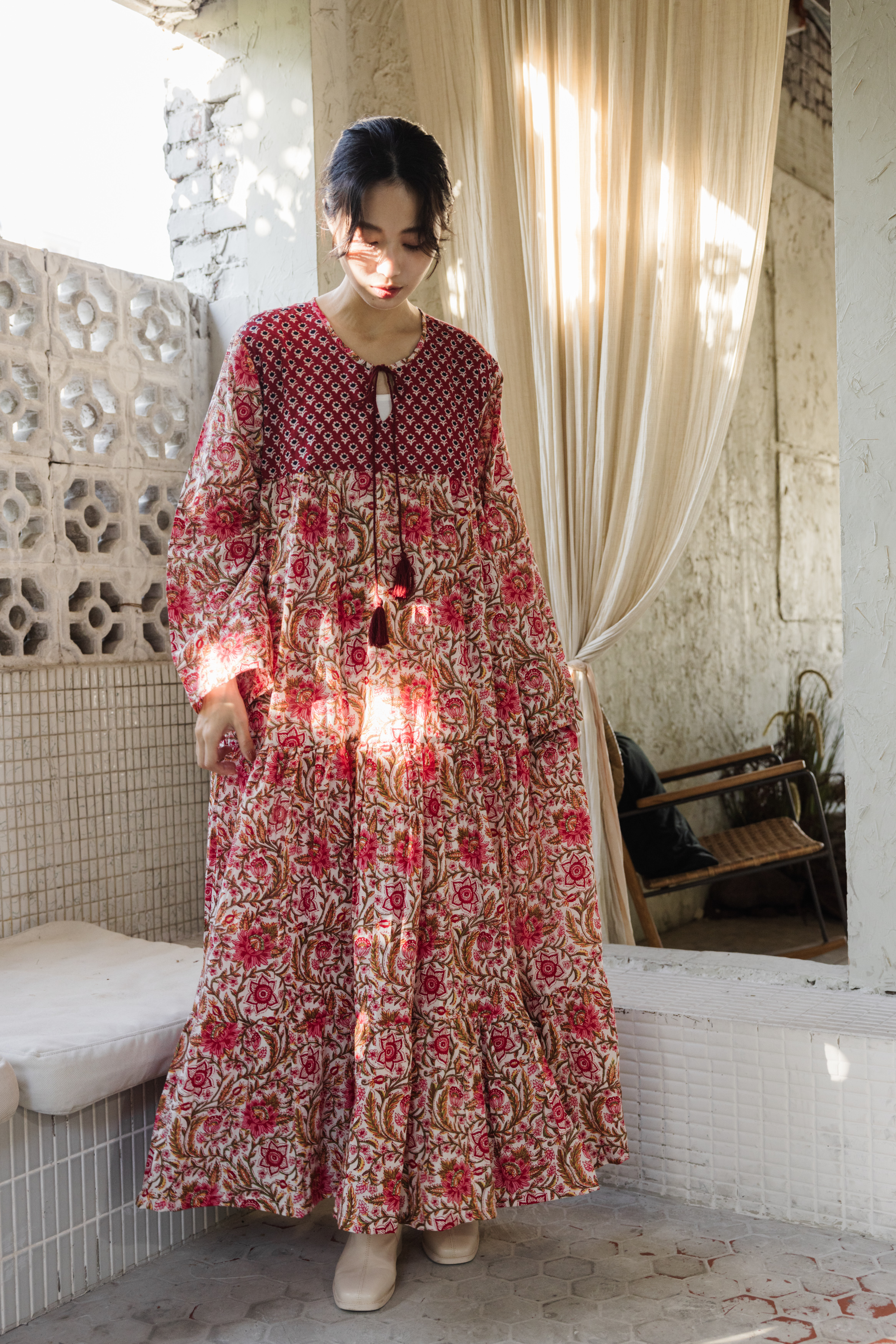 前綁帶寬袖拼接洋裝_紅拼