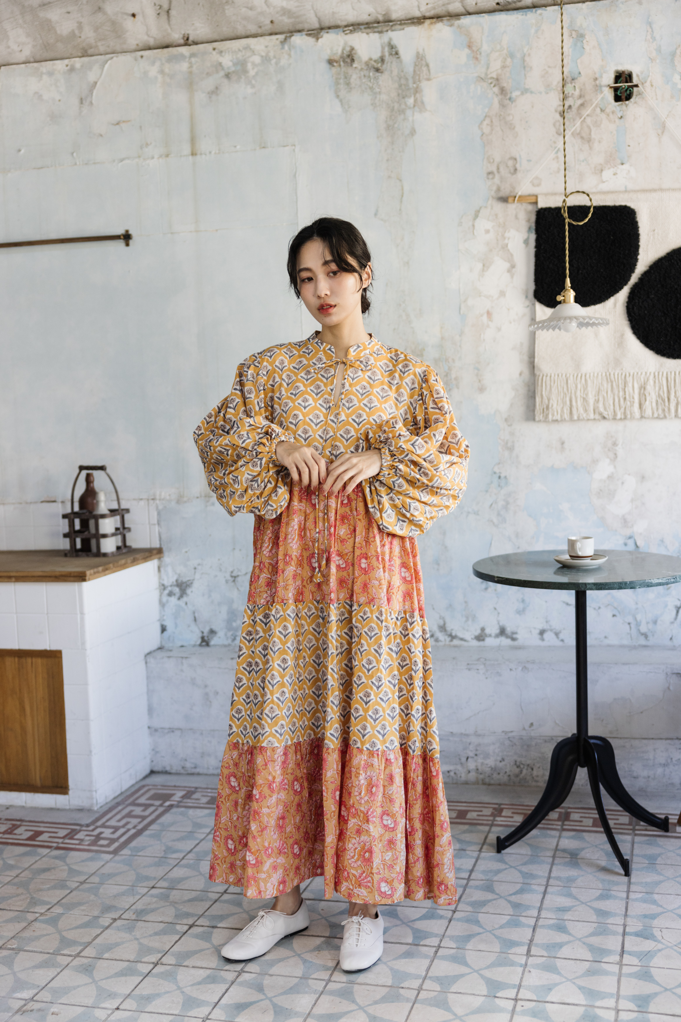 小領前綁帶分層大袖洋裝_橘黃