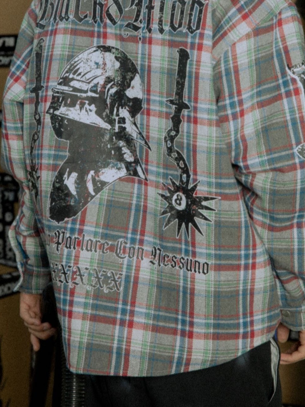 BLACK8MOB  格紋 背後騎士印花 寬鬆襯衫