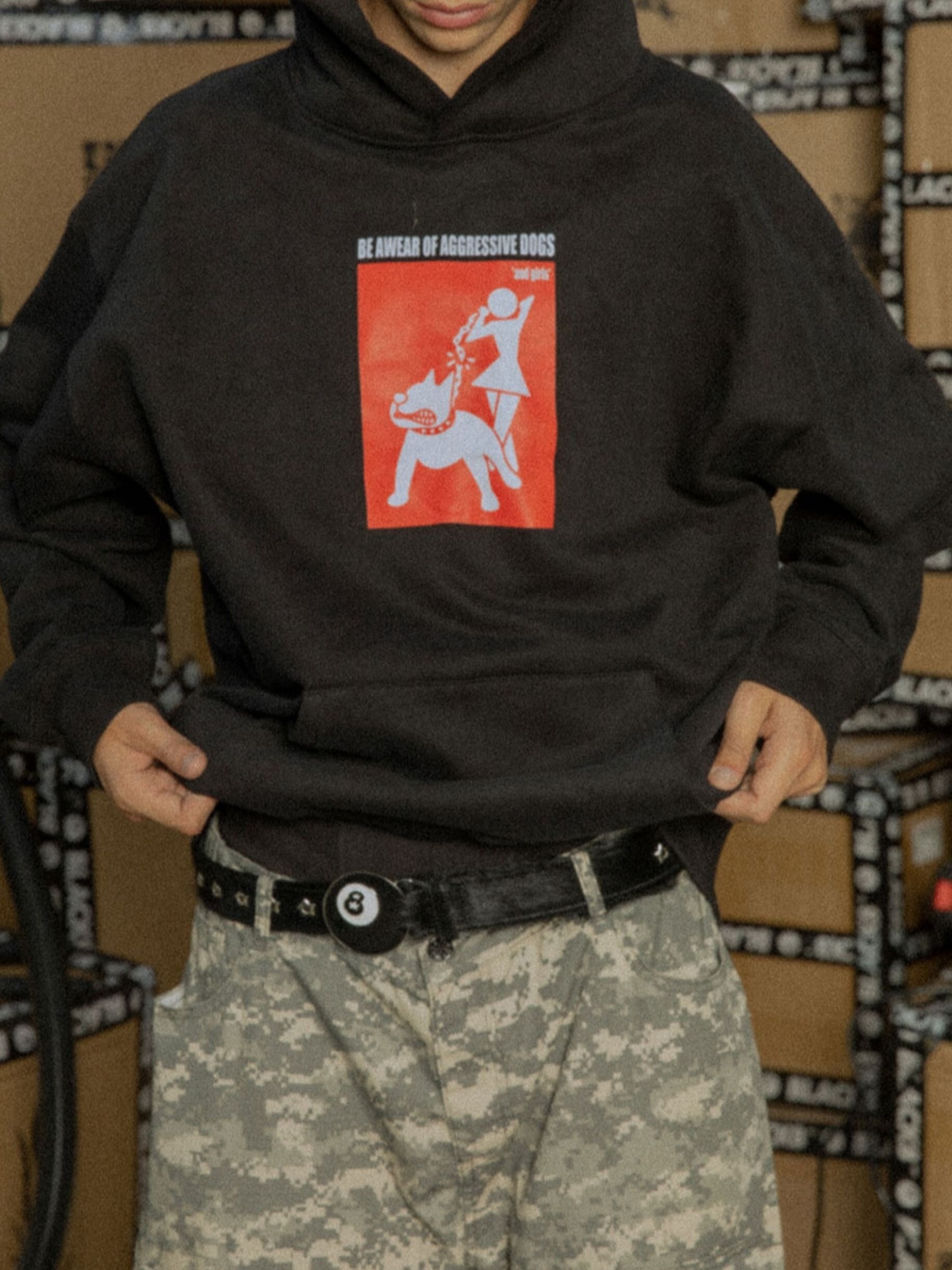 BLACK8MOB 遛狗圖像印花 寬鬆休閒 帽T