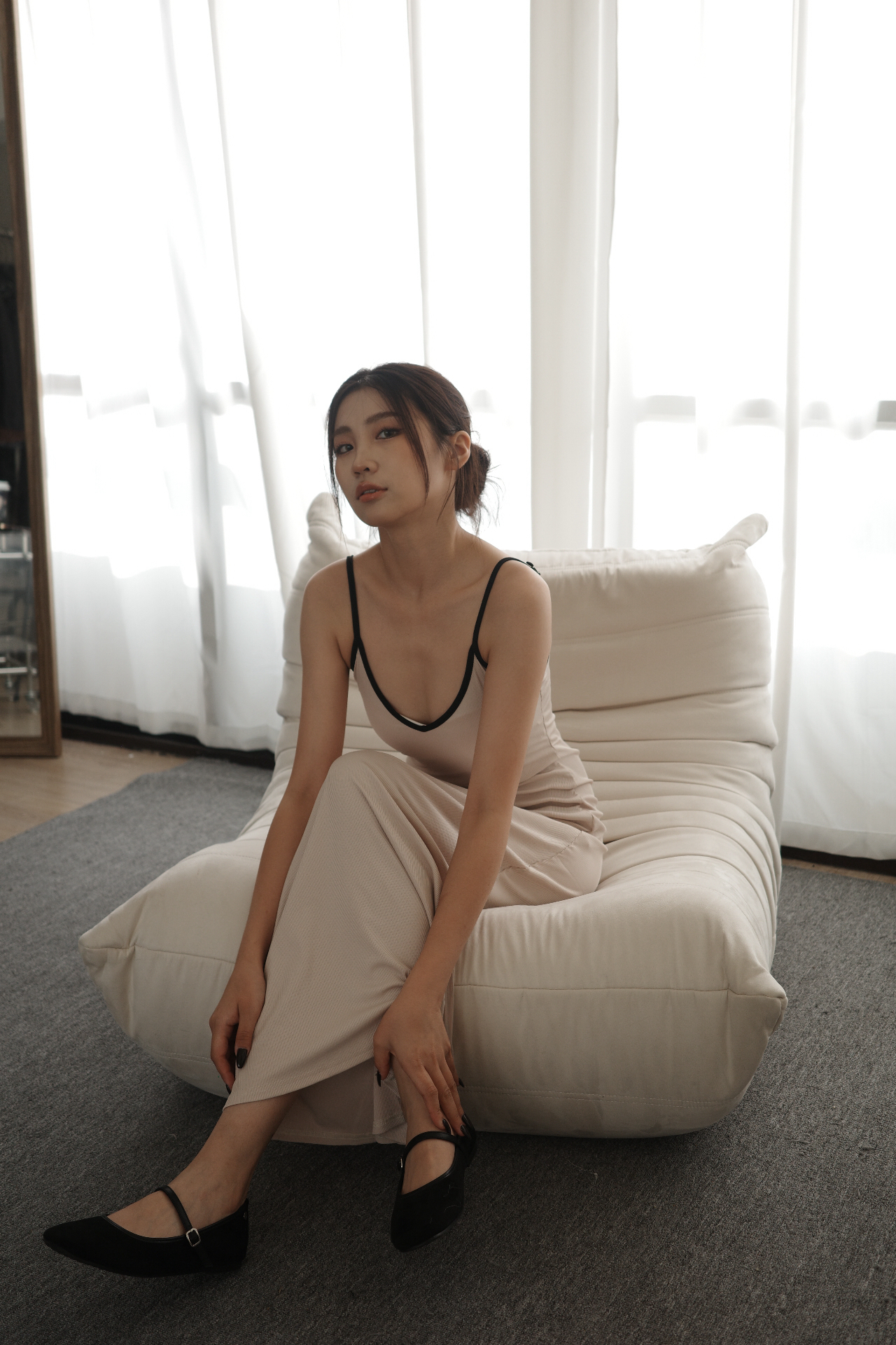 O12 修身曲線撞色細肩長洋