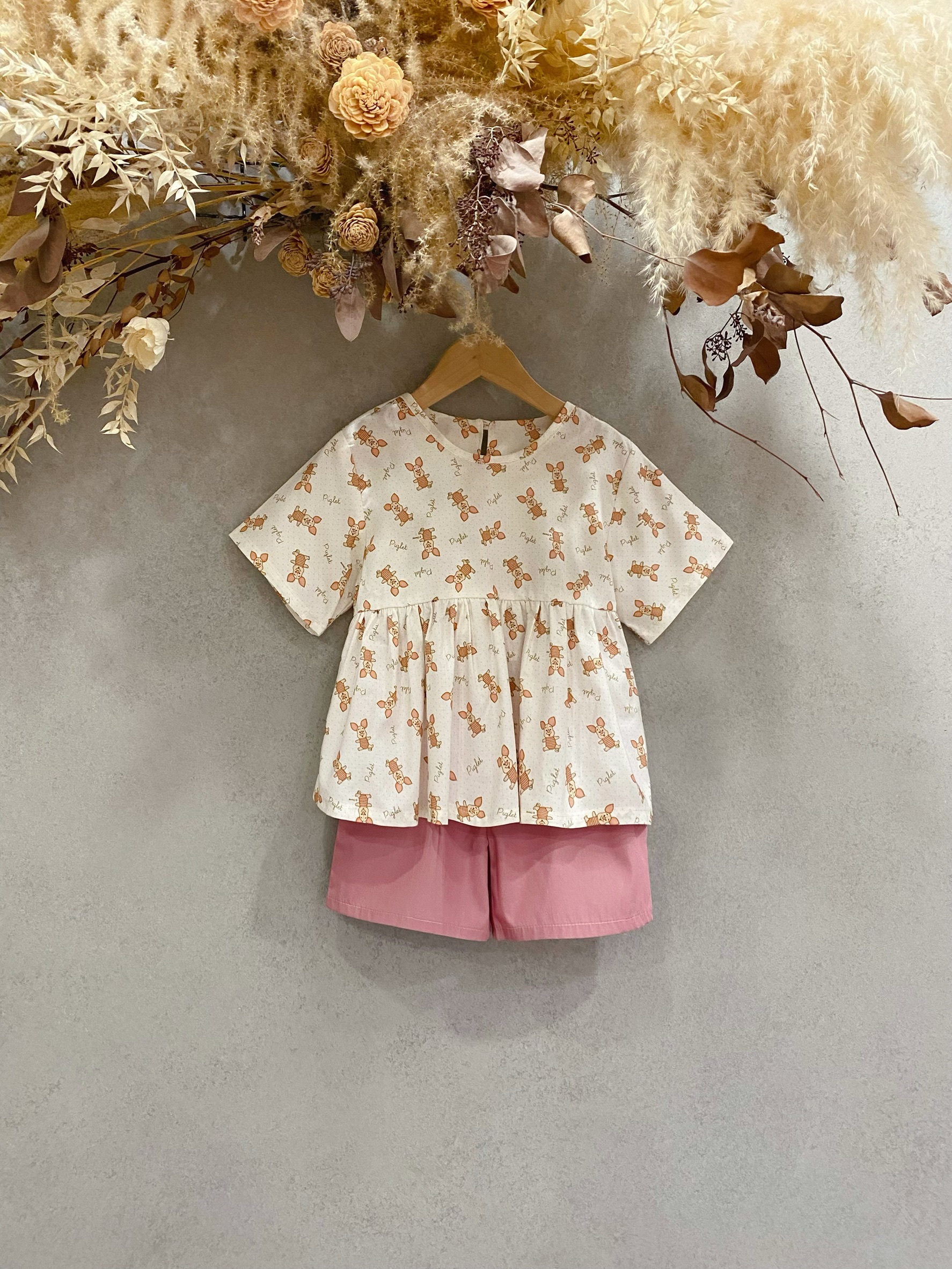 白底粉紅小豬 裙擺搖搖套裝(110)