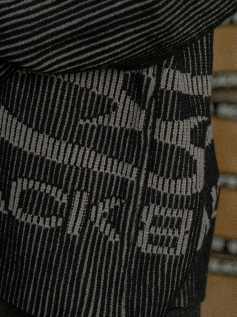 BLACK8MOB 側邊基礎 Logo印花 做舊長袖T