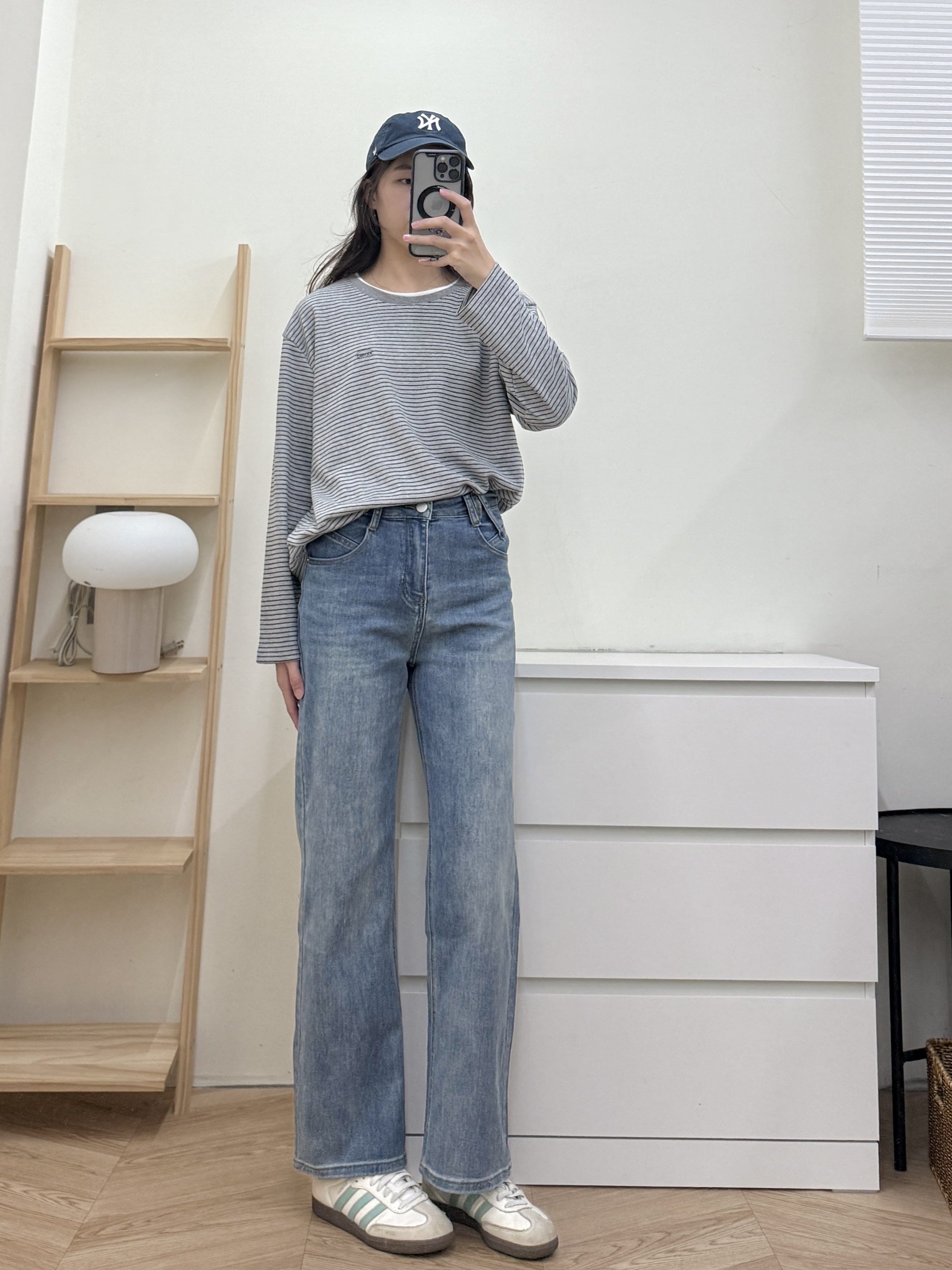 造型褲耳彈性牛仔直筒褲（現貨S)