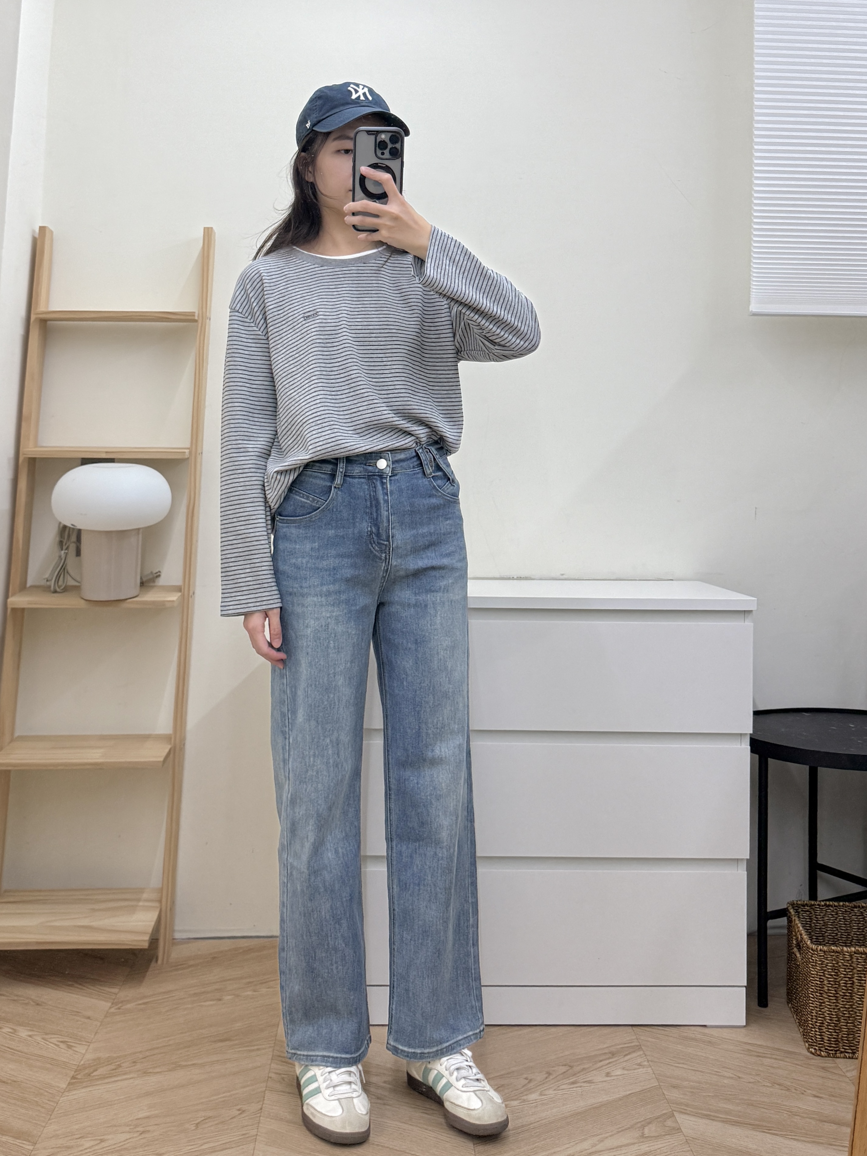 造型褲耳彈性牛仔直筒褲（現貨S)