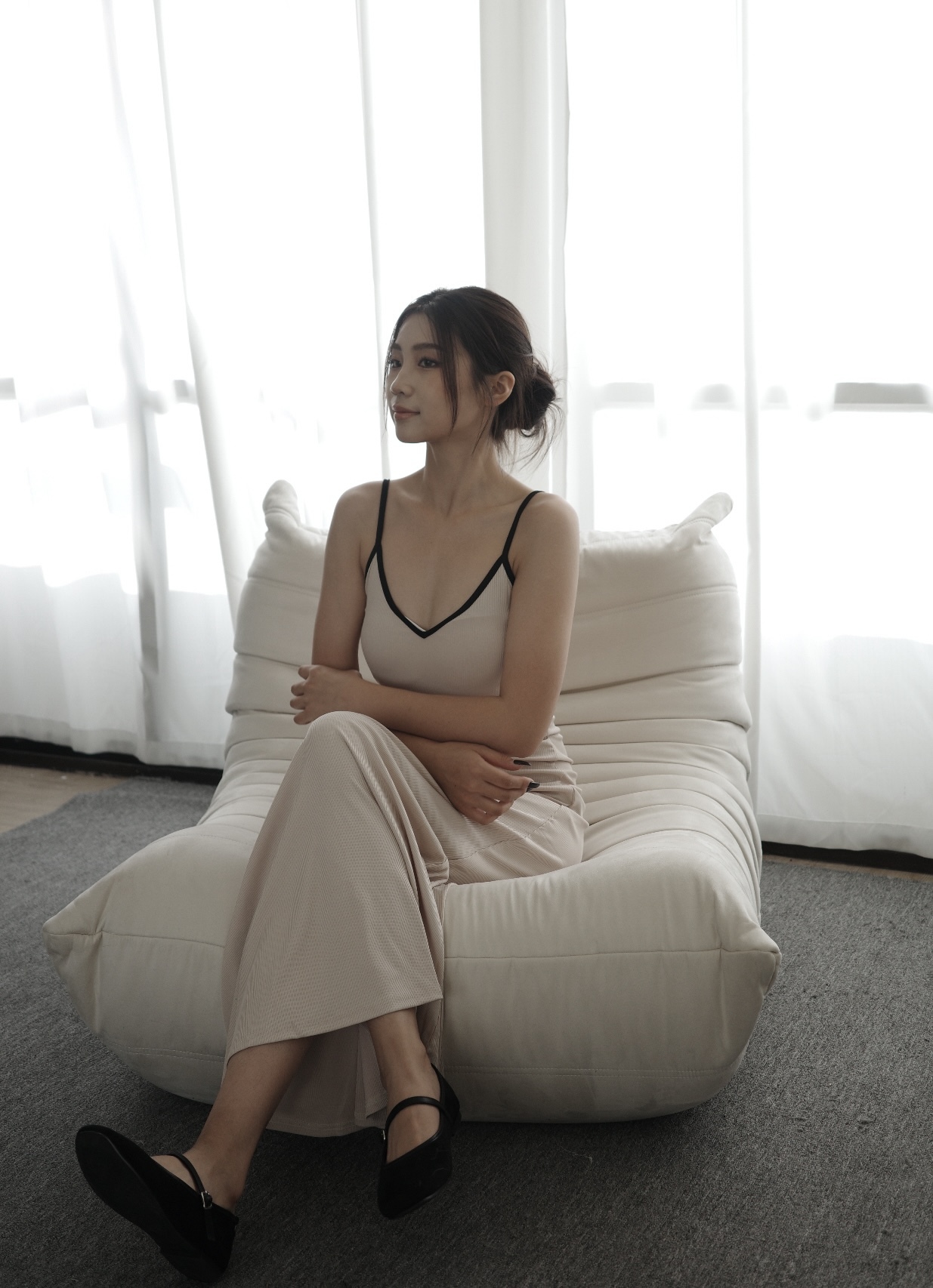 O12 修身曲線撞色細肩長洋