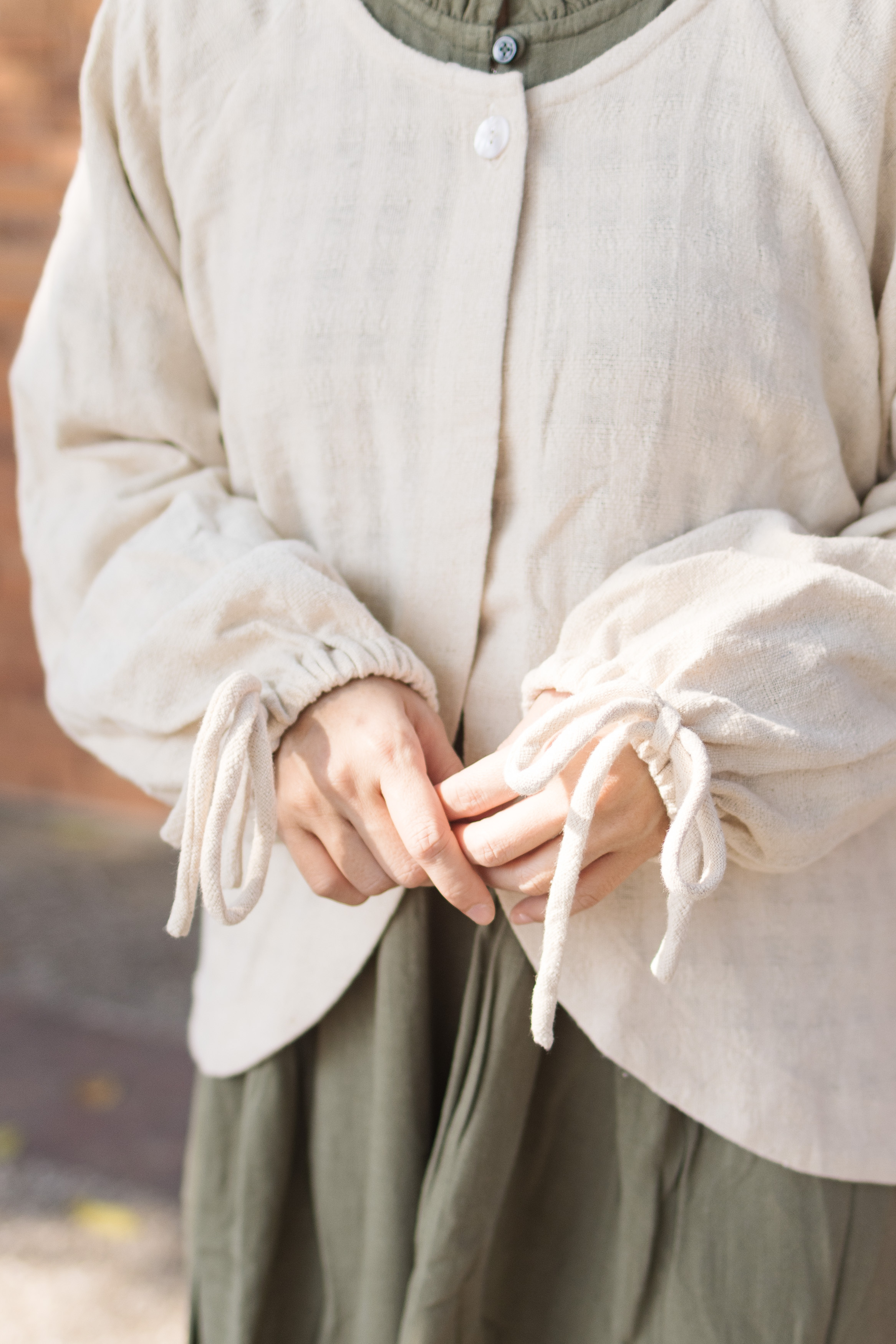 純棉綁帶袖口小外套_白