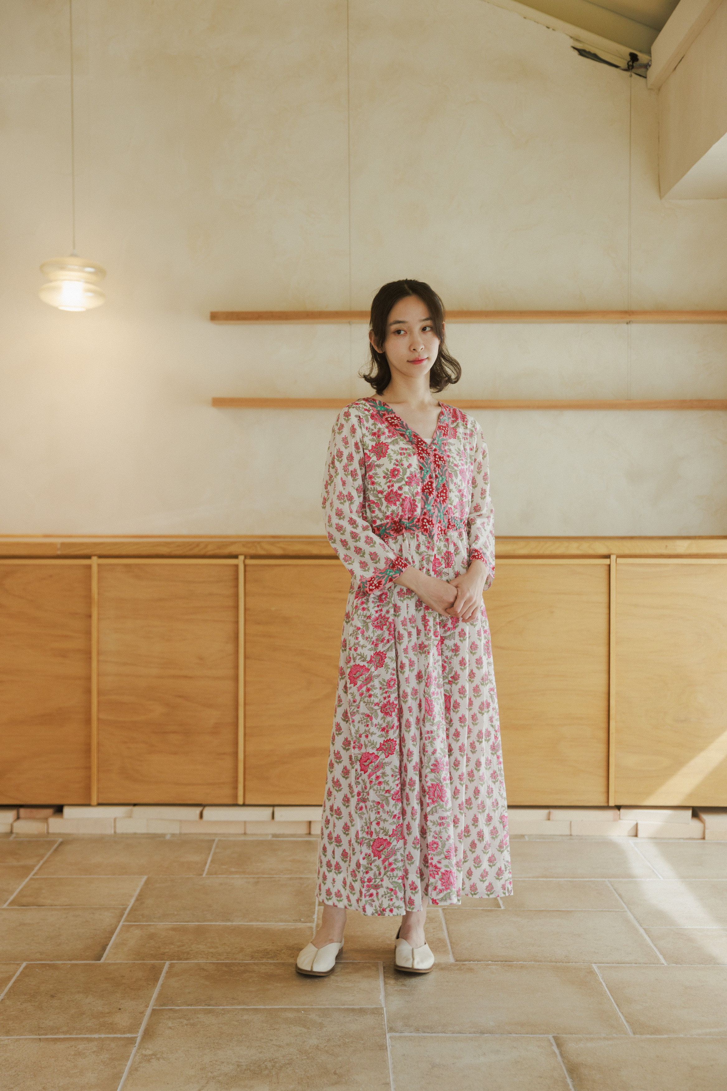 V領拼接後抽繩洋裝_紅