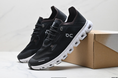 On昂跑 6 Coast 輕量運動休閒鞋 輕量透氣的工程網格結合環保人造麂皮 襯托出活力醒目的視覺效果 飾有品牌Logo的TPU鞋帶扣 讓系帶方式別具一格 是日常穿搭旅行和城市探索的理想之選