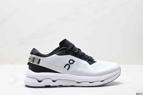 On昂跑 zone 柔軟舒適防滑耐磨 低幫 休閒跑步鞋新款跑鞋以專業運動人體跑步工程學為設計核心 讓跑者毫不費力地盡情暢跑 兼顧舒適和透氣