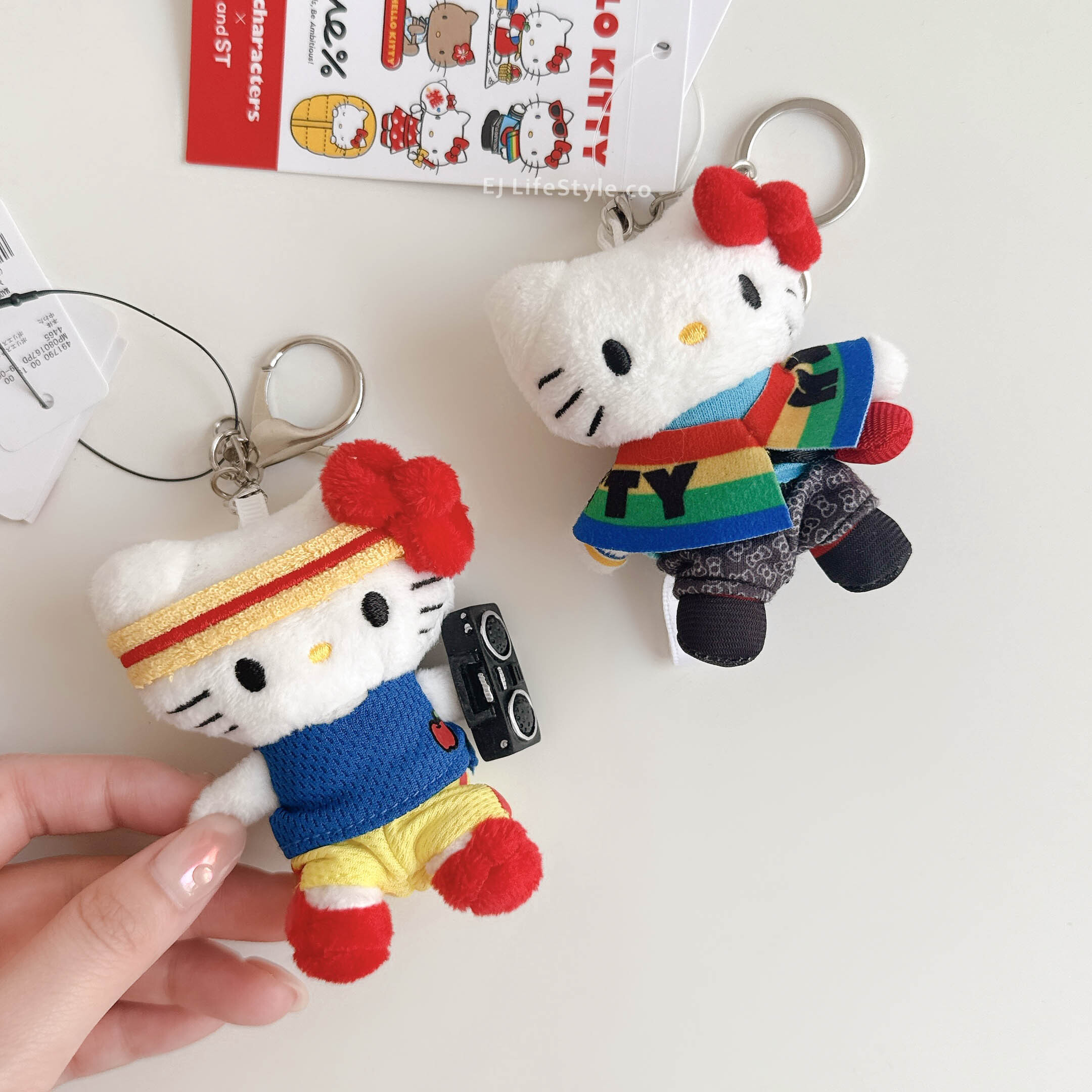 🇯🇵 SANRIO 三麗鷗家族 HELLO KITTY x Me% 聯名系列 運動 聖誕節 吊飾 鑰匙圈 / 現貨
