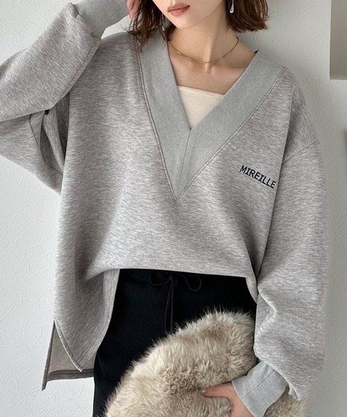 日本🇯🇵連線 Classical Elf 超深V領刺繡針織上衣 深領口設計 刺繡 多層次 休閒 寬鬆 長袖 5色(任買兩件711免運)/預購