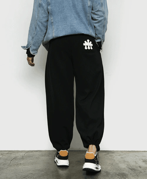 Chroma 十字繡運動褲