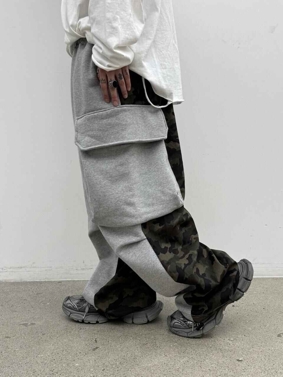 拼迷彩工裝可束腳運動褲 GLAMOUR-122P