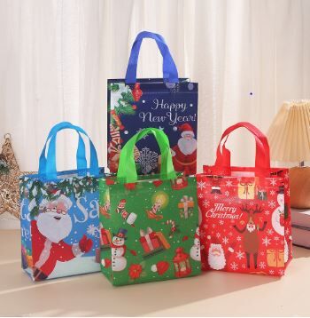 圣诞现货 圣诞礼品袋无纺布袋 29*27*12cm 随机