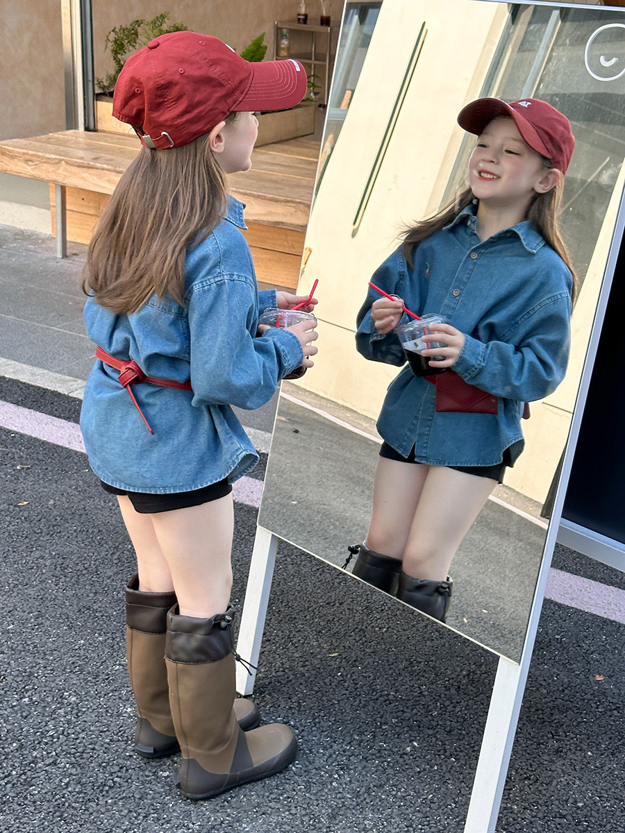 率性刺繡牛仔襯衫