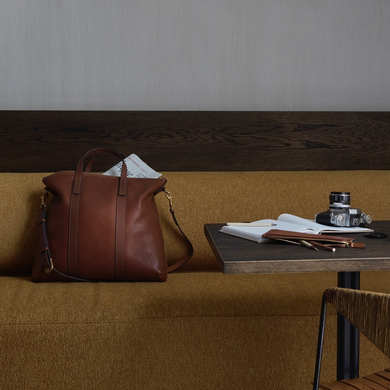 MISMO | MATE LEATHER 植鞣革版都會托特包_黑、棕