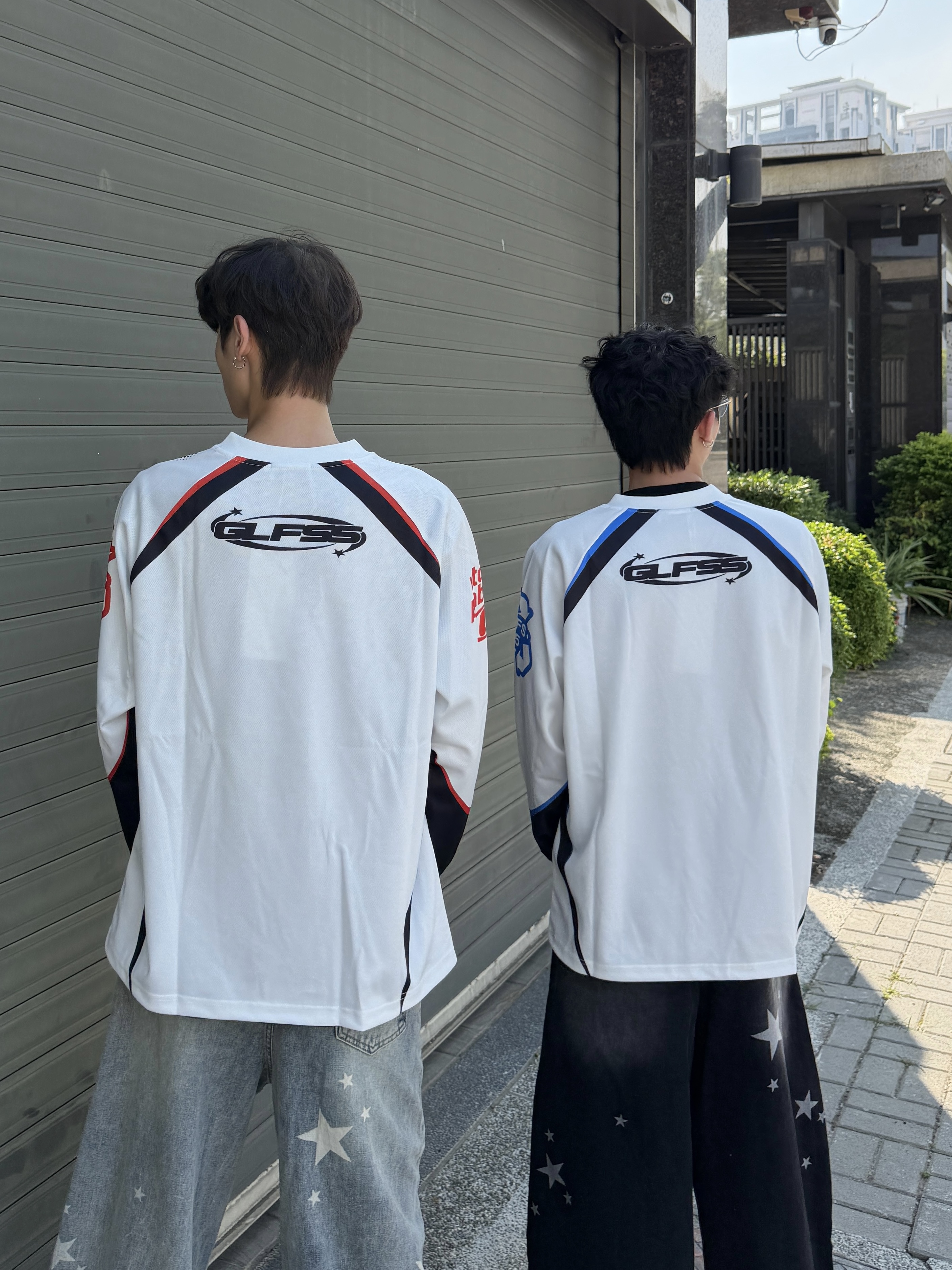貓狗 電競 復古 V領球服（2色）