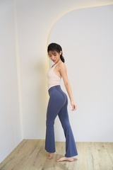 Leisure Fit-中長版極美塑形翹臀喇叭褲-深灰藍