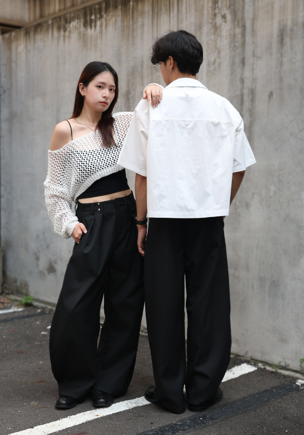 （現貨）P036 美式 前活摺設計 條紋 西裝 彎刀褲