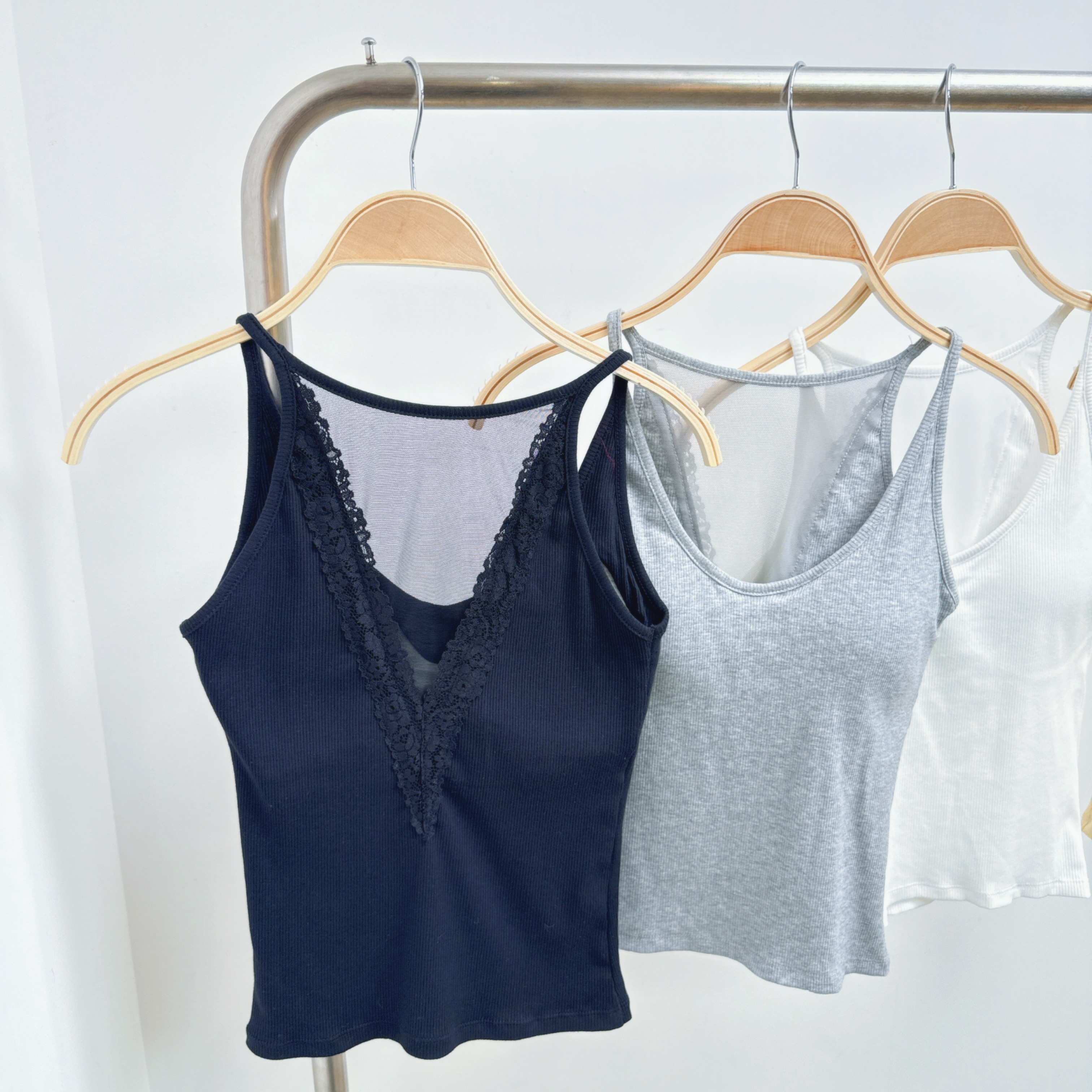 #8749-V喱士背固定杯吊帶打底衫 (C216-C219)