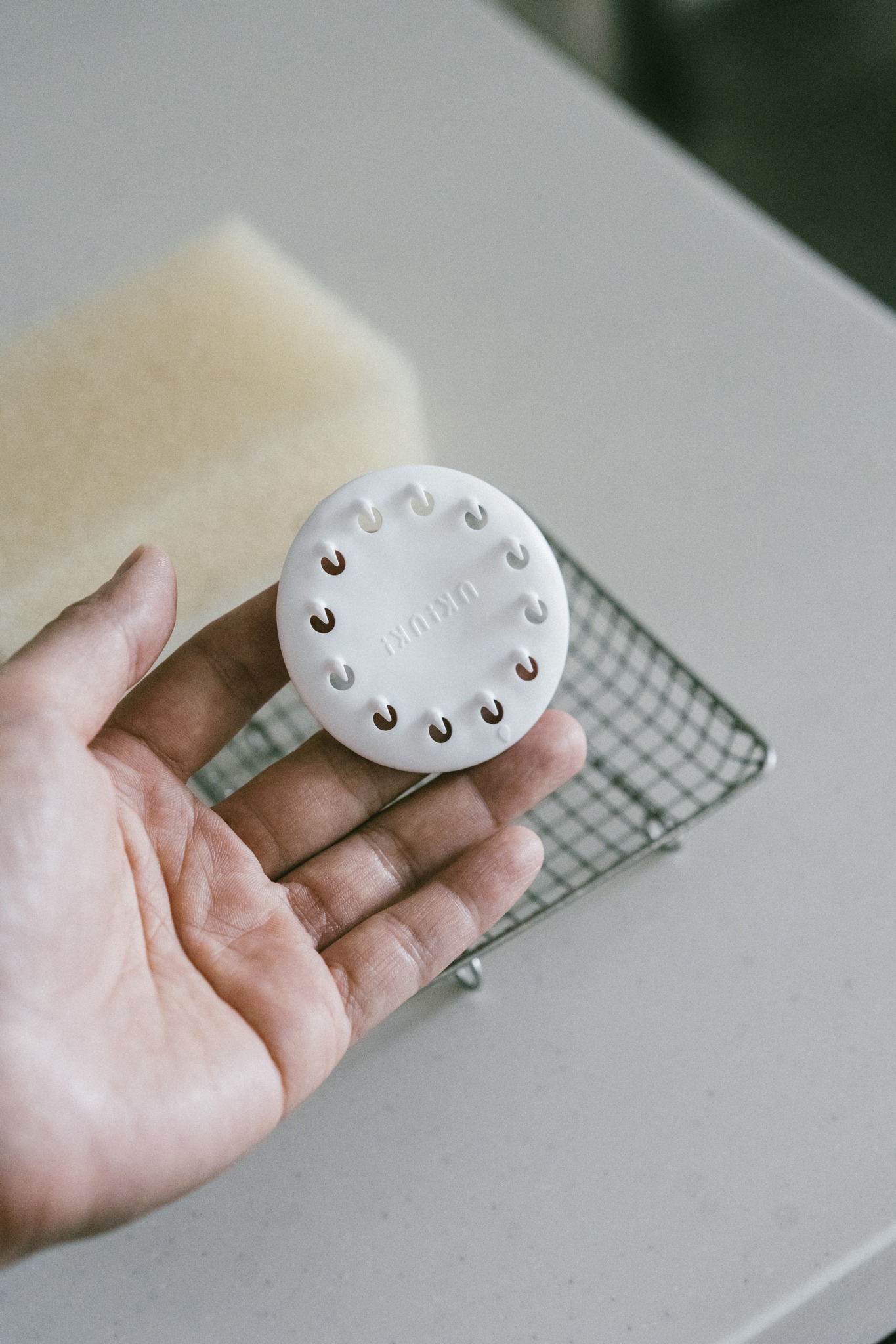 日本製UK！UK！吸盤式漂浮海綿／菜瓜布架