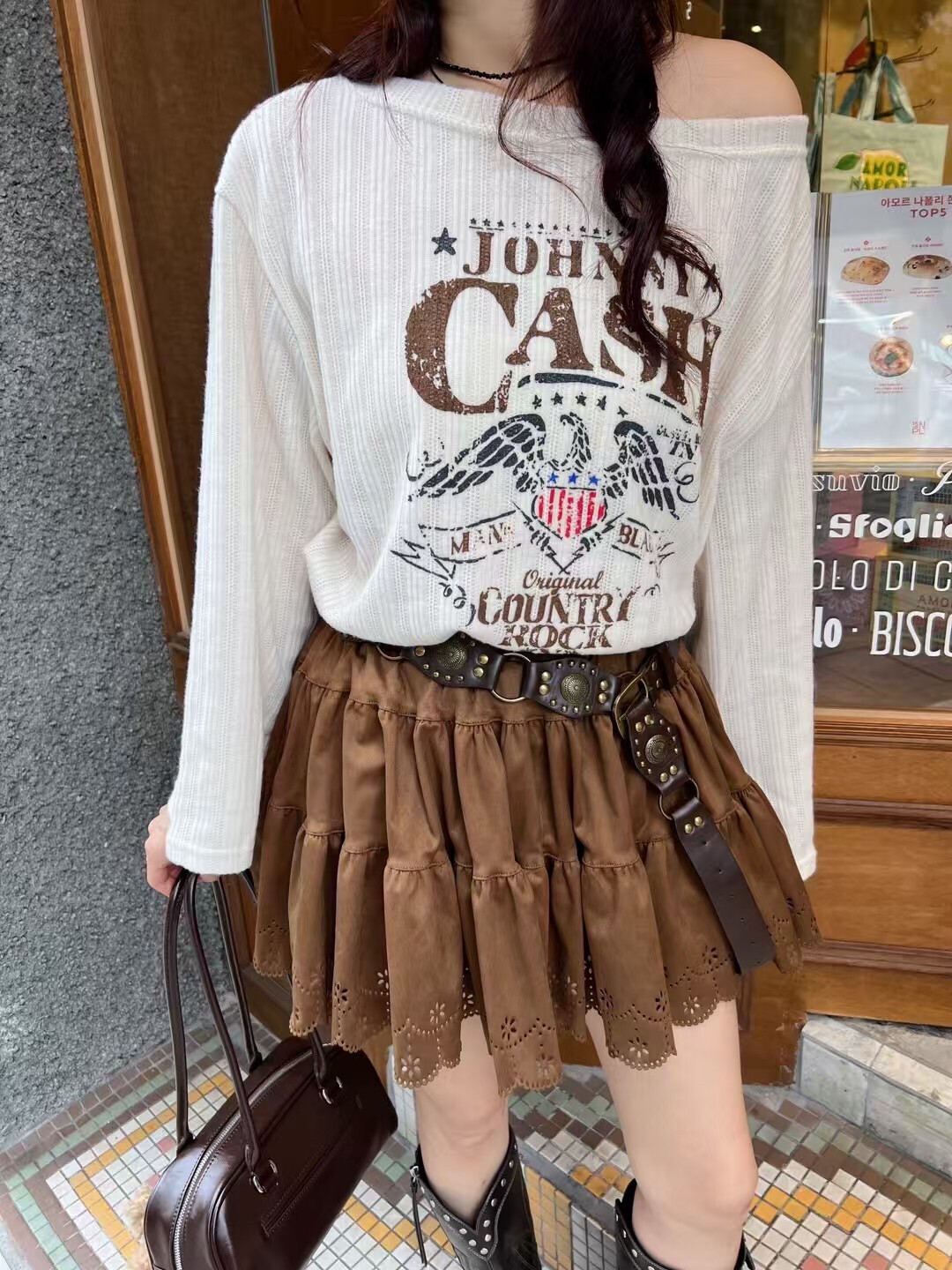 洞洞花邊絨面短裙